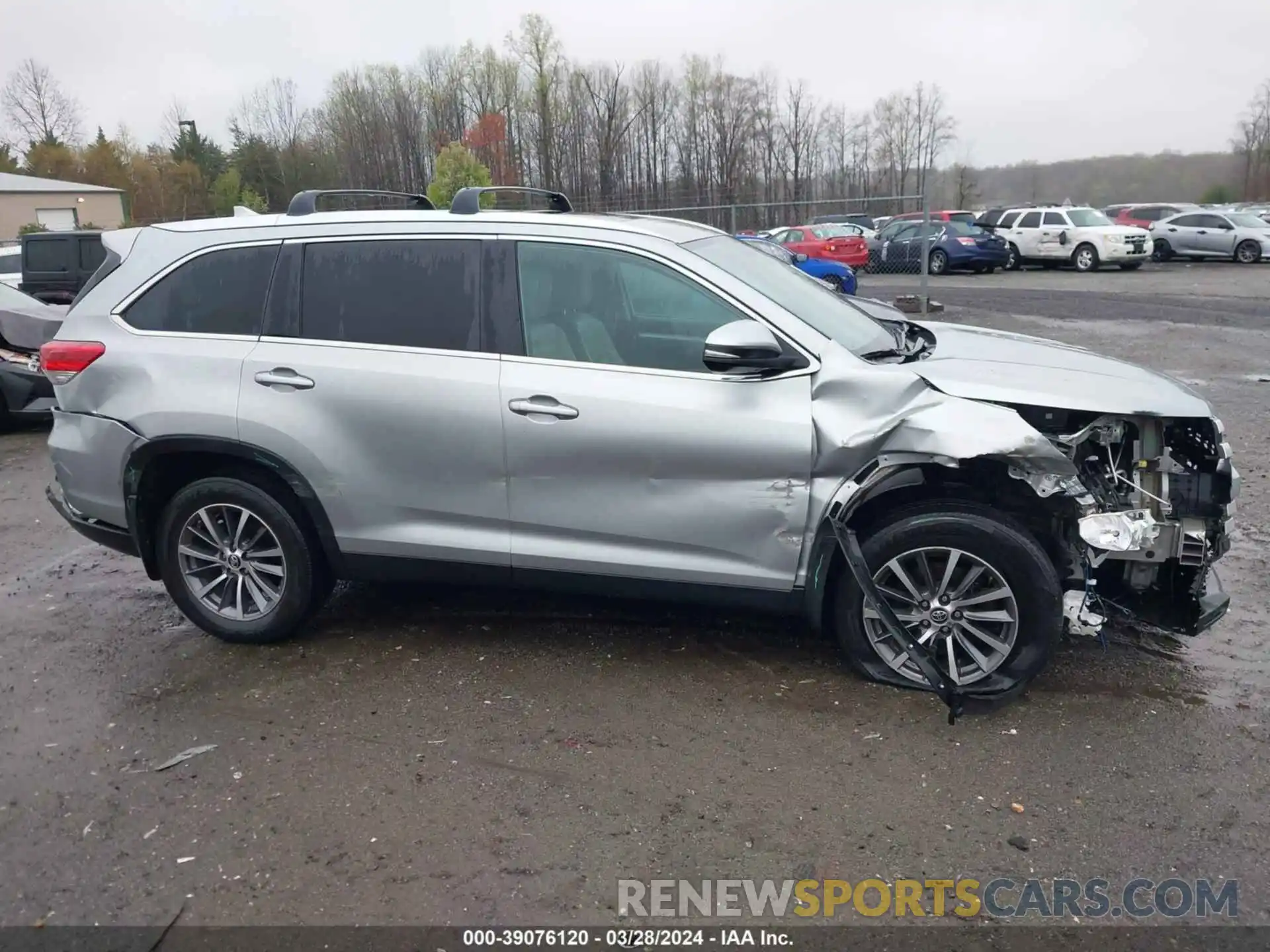 6 Photograph of a damaged car 5TDJZRFH2KS725403 TOYOTA HIGHLANDER 2019