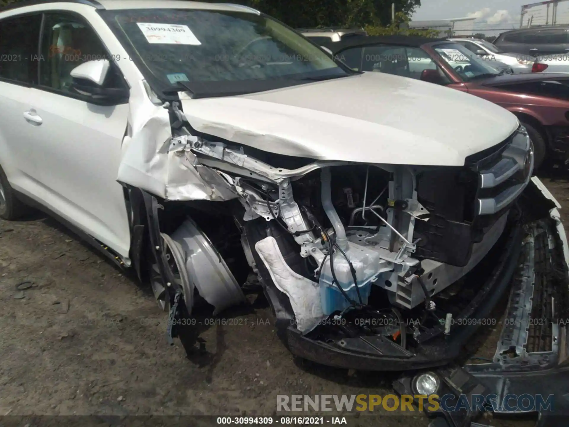 6 Photograph of a damaged car 5TDJZRFH2KS732674 TOYOTA HIGHLANDER 2019