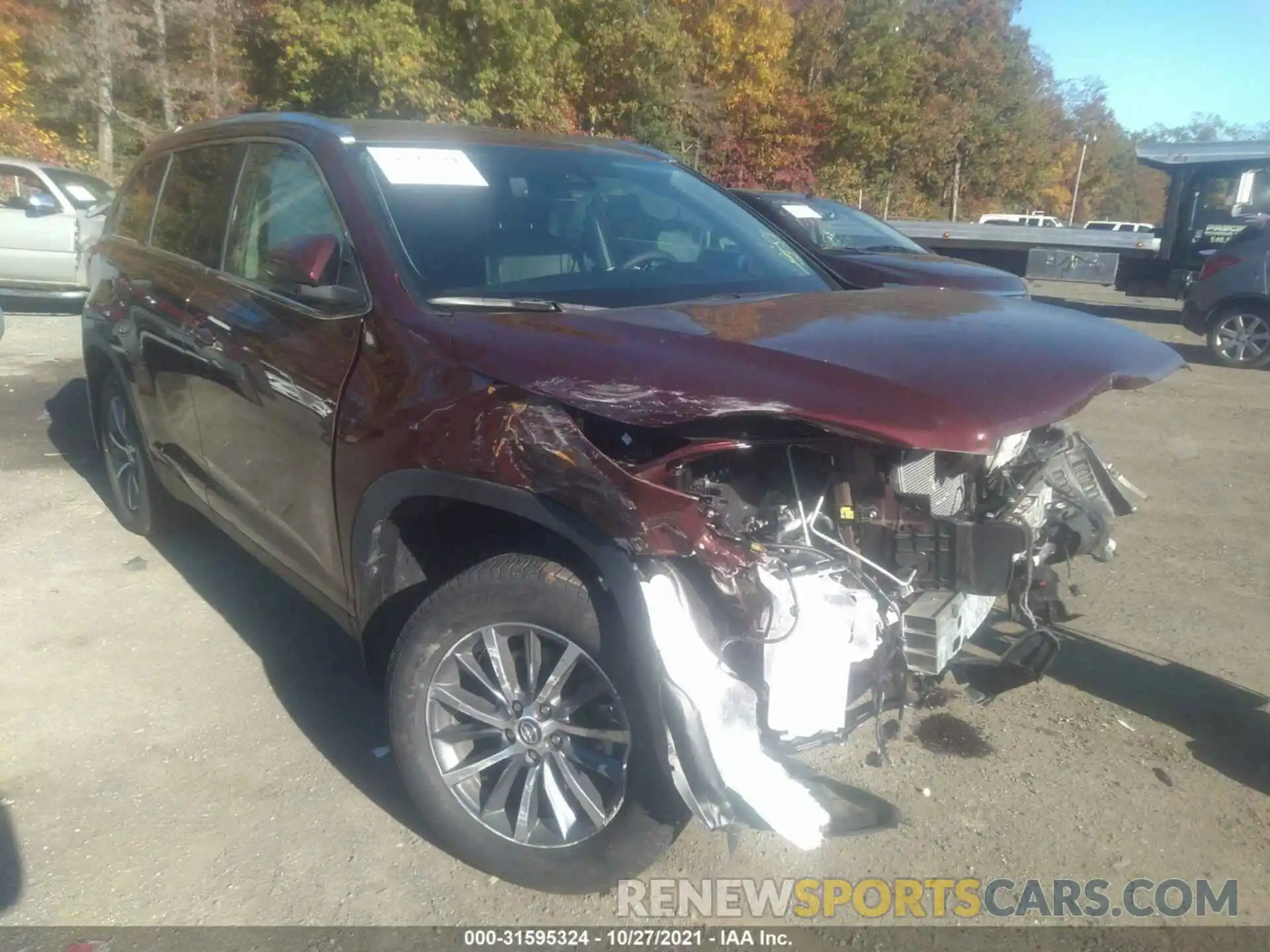 1 Photograph of a damaged car 5TDJZRFH2KS741262 TOYOTA HIGHLANDER 2019