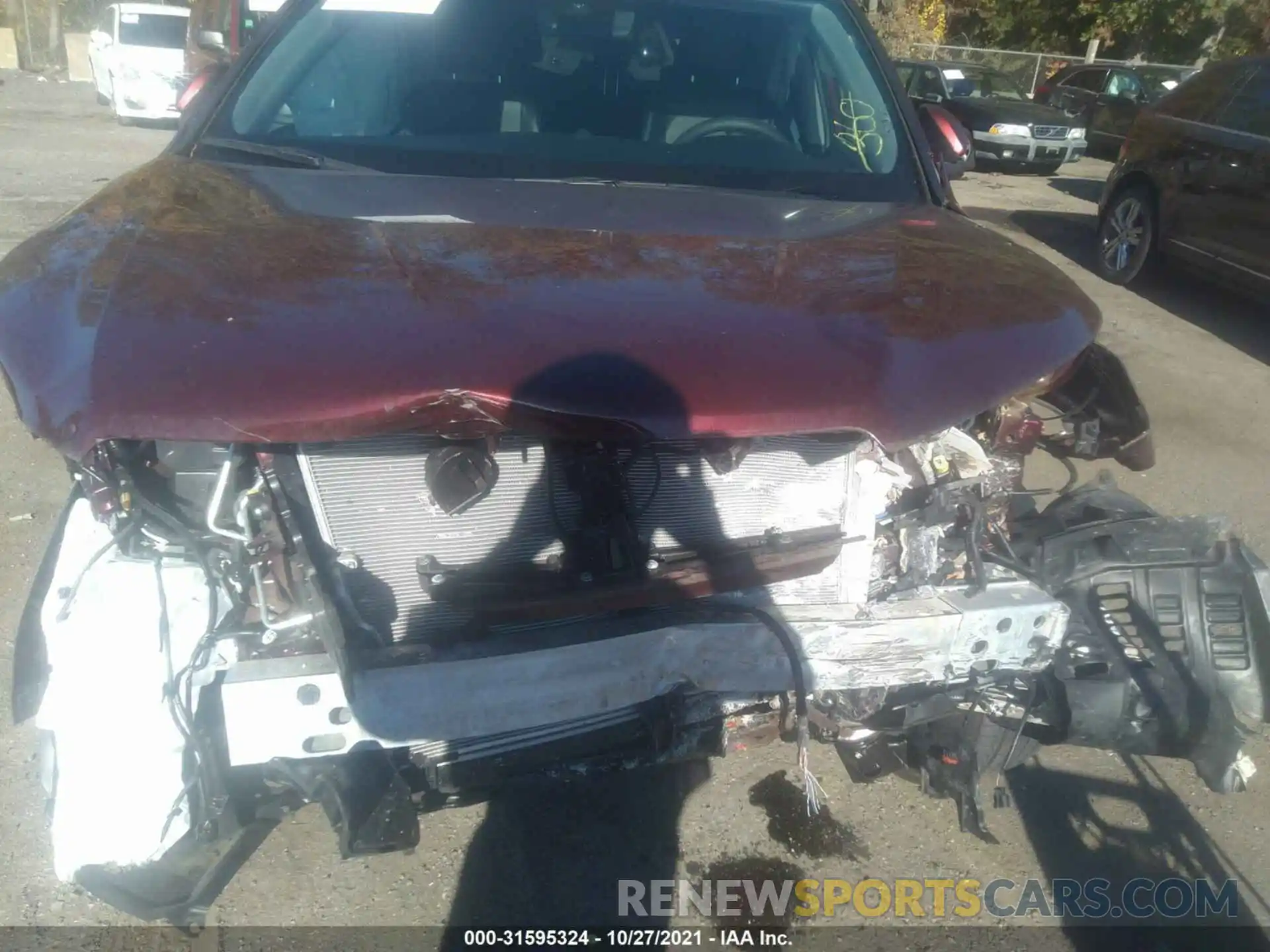 10 Photograph of a damaged car 5TDJZRFH2KS741262 TOYOTA HIGHLANDER 2019