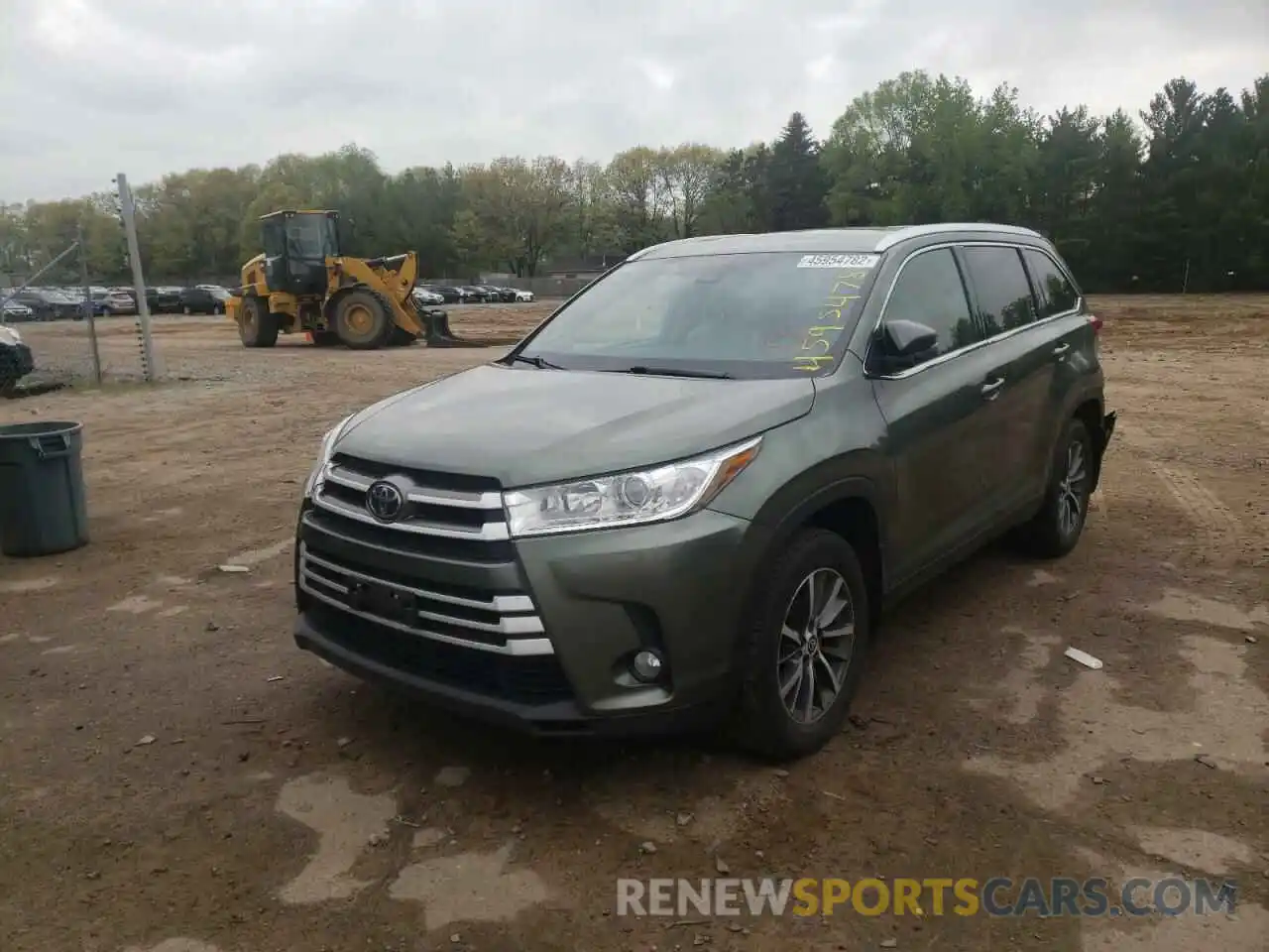 2 Photograph of a damaged car 5TDJZRFH2KS743481 TOYOTA HIGHLANDER 2019