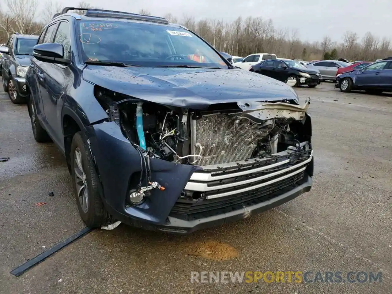 1 Photograph of a damaged car 5TDJZRFH2KS919462 TOYOTA HIGHLANDER 2019