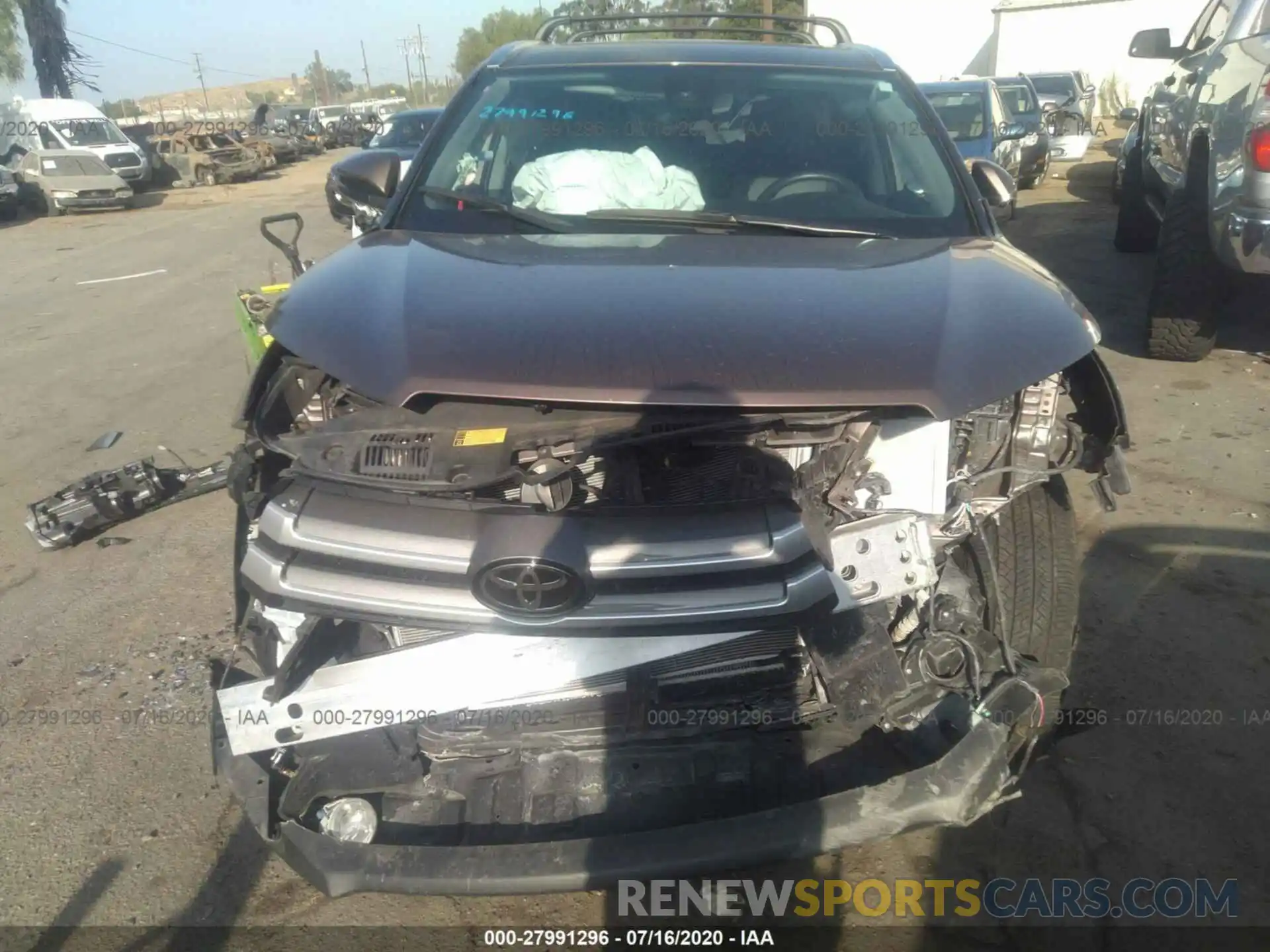 6 Photograph of a damaged car 5TDJZRFH2KS928629 TOYOTA HIGHLANDER 2019