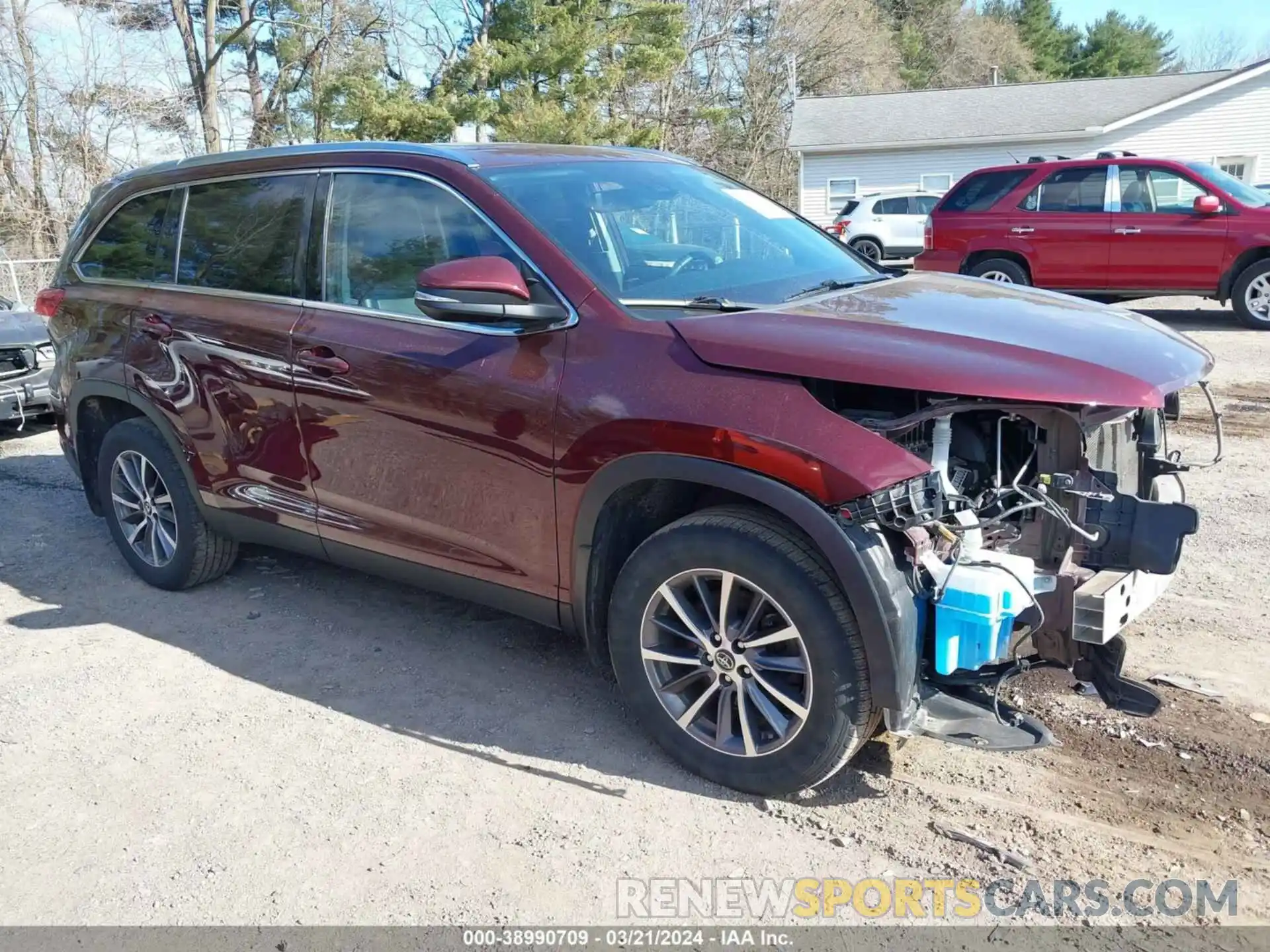 1 Photograph of a damaged car 5TDJZRFH2KS937900 TOYOTA HIGHLANDER 2019