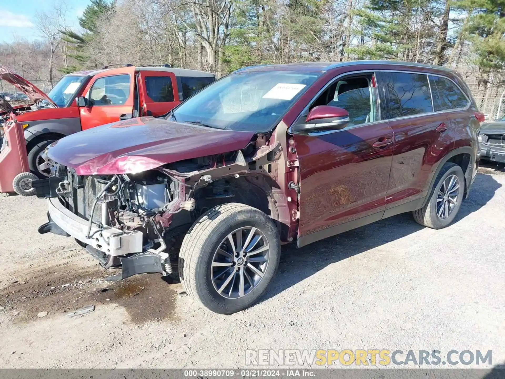 2 Photograph of a damaged car 5TDJZRFH2KS937900 TOYOTA HIGHLANDER 2019