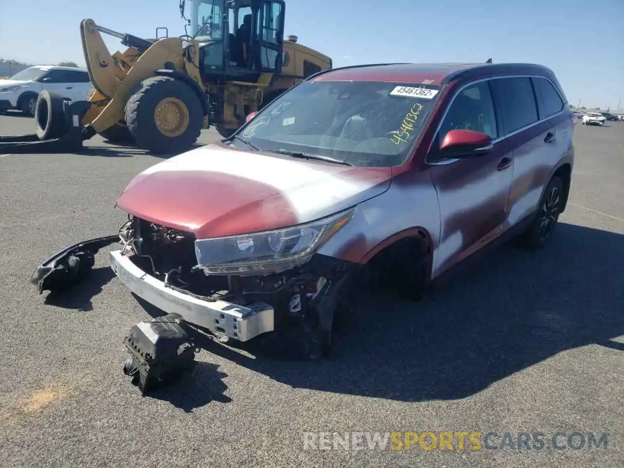 2 Photograph of a damaged car 5TDJZRFH2KS944572 TOYOTA HIGHLANDER 2019