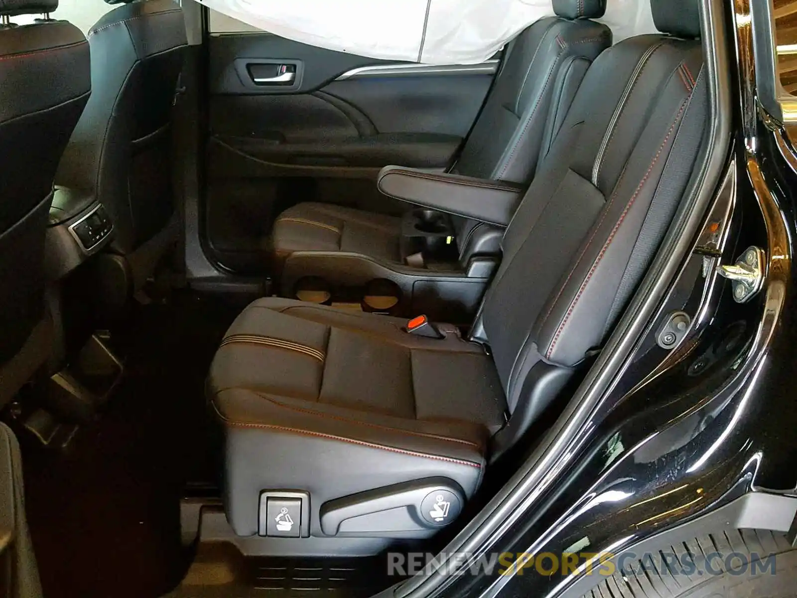 6 Фотография поврежденного автомобиля 5TDJZRFH2KS954096 TOYOTA HIGHLANDER 2019