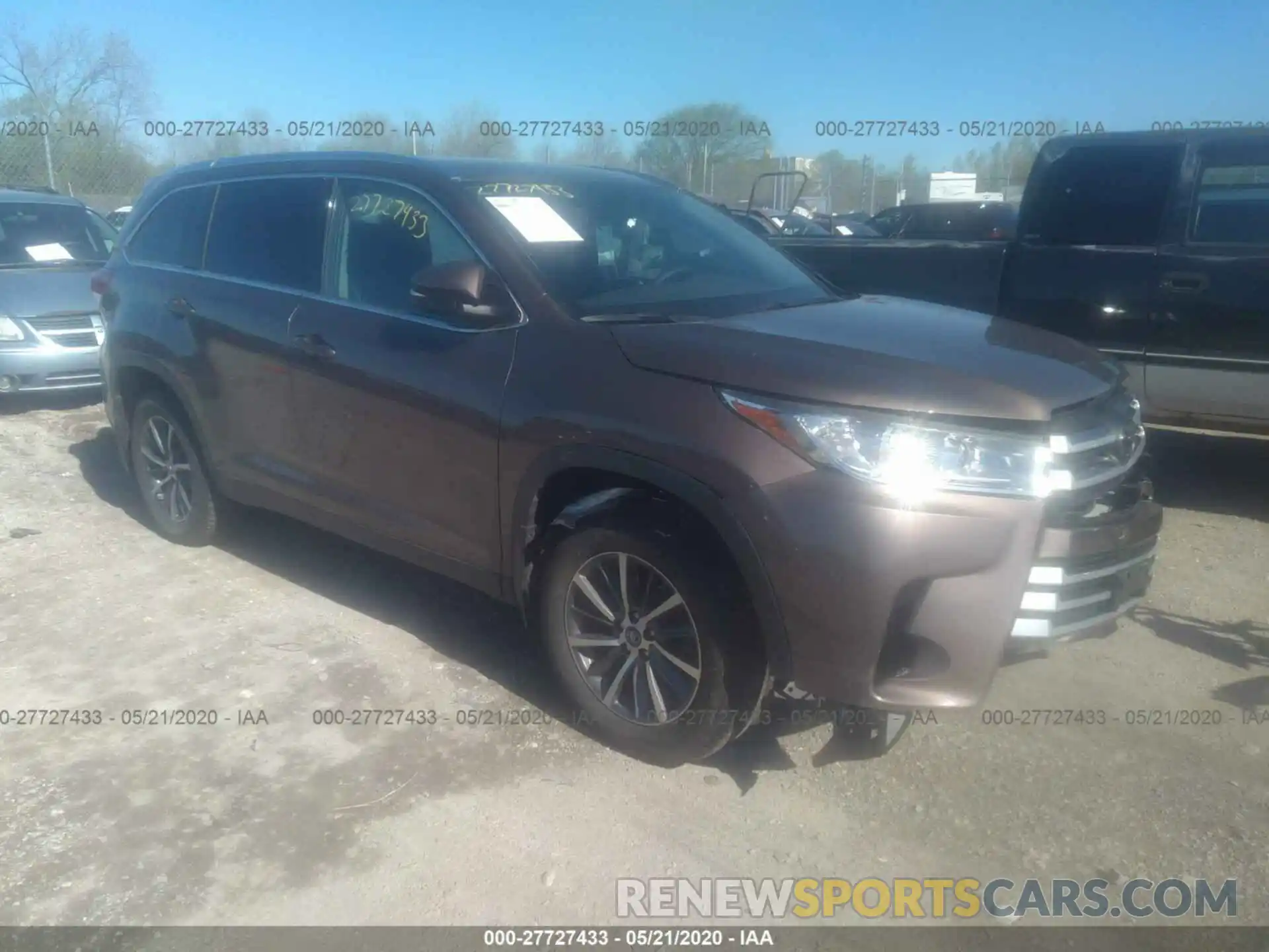 1 Photograph of a damaged car 5TDJZRFH2KS987406 TOYOTA HIGHLANDER 2019