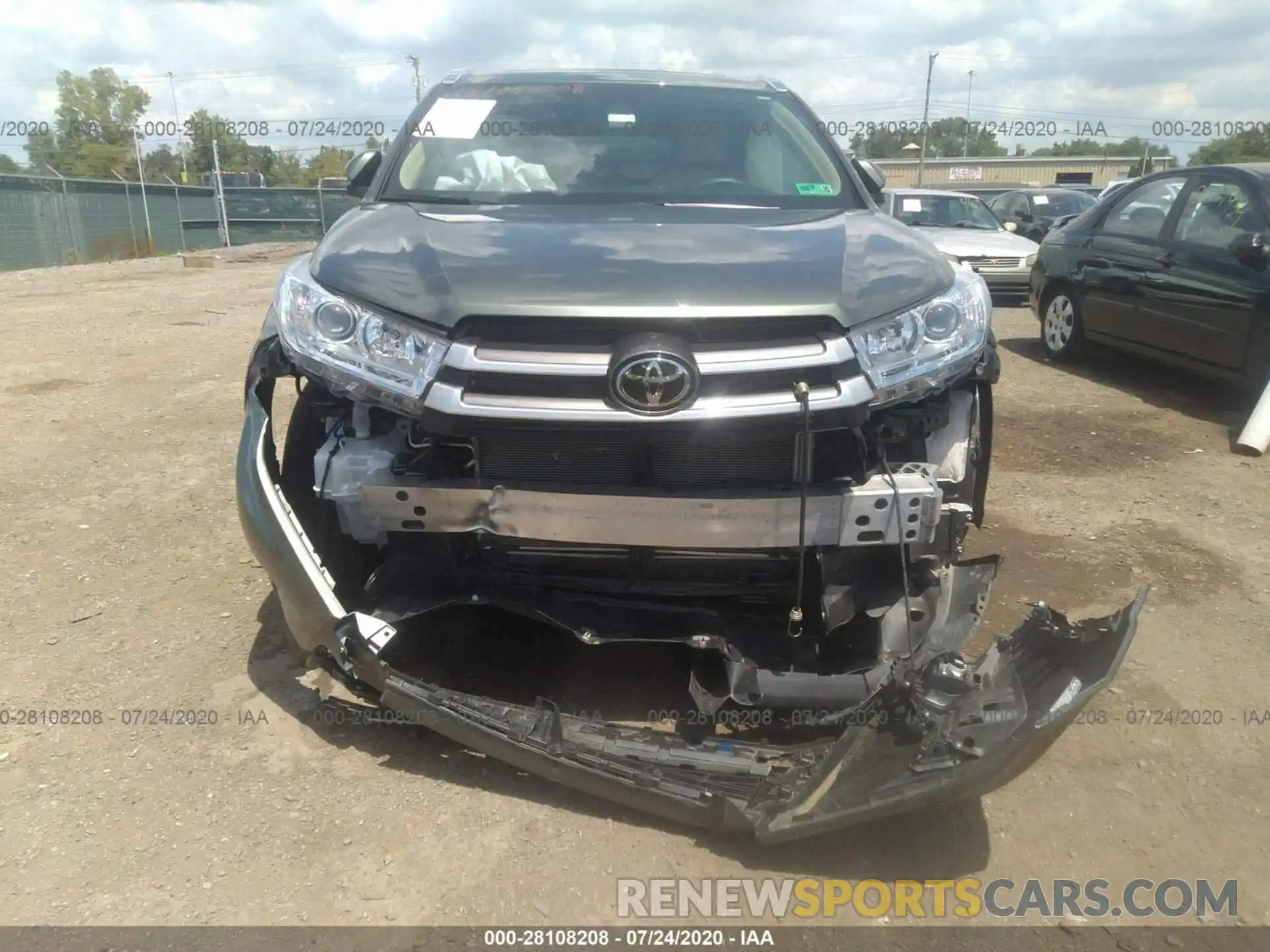 6 Photograph of a damaged car 5TDJZRFH2KS990483 TOYOTA HIGHLANDER 2019