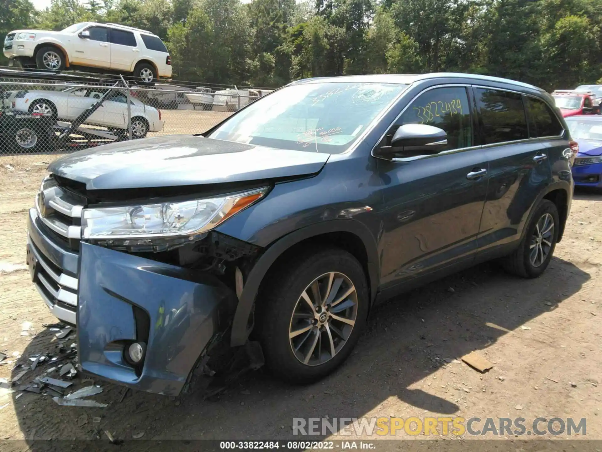 2 Photograph of a damaged car 5TDJZRFH2KS996669 TOYOTA HIGHLANDER 2019