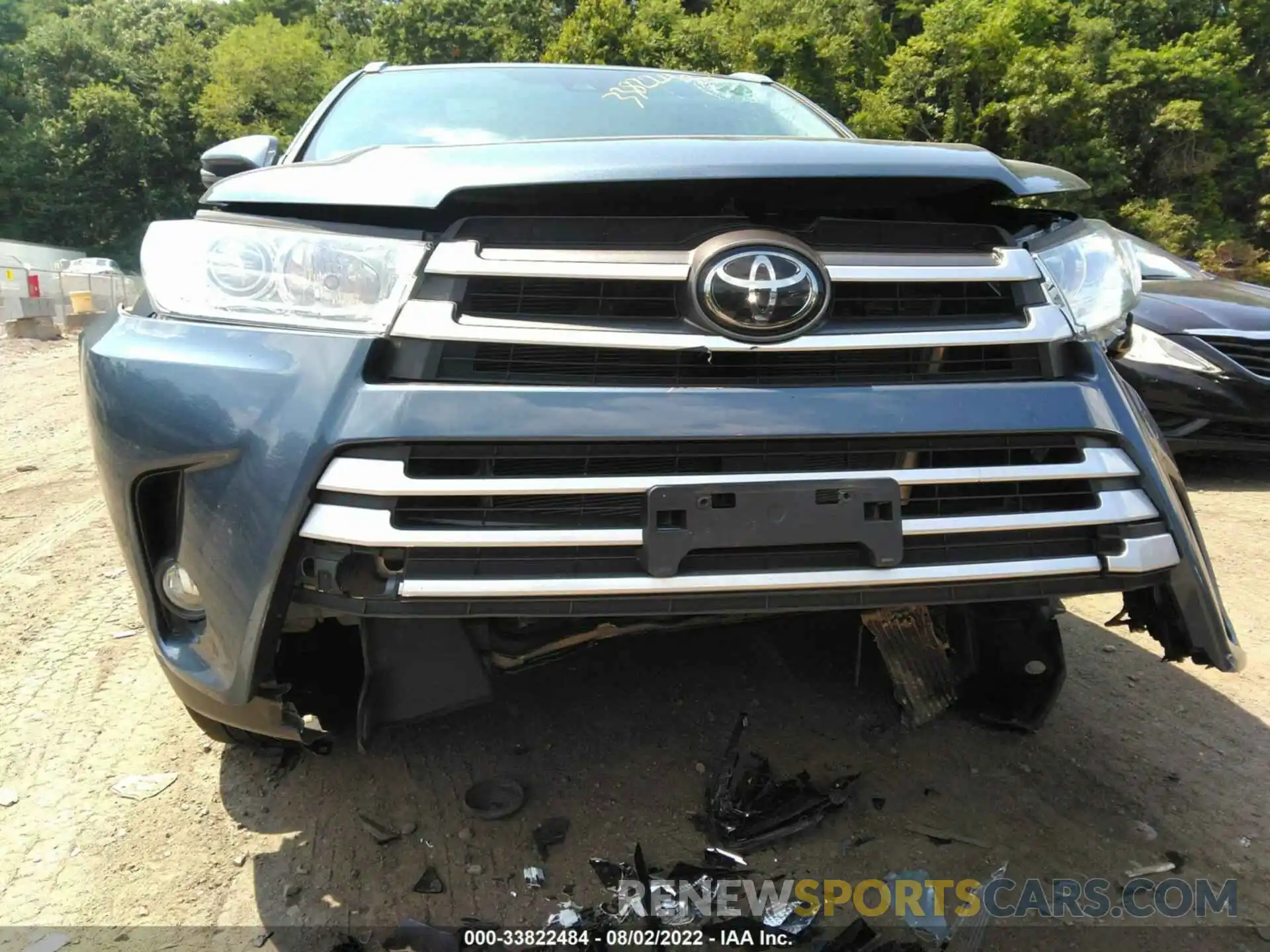 6 Photograph of a damaged car 5TDJZRFH2KS996669 TOYOTA HIGHLANDER 2019