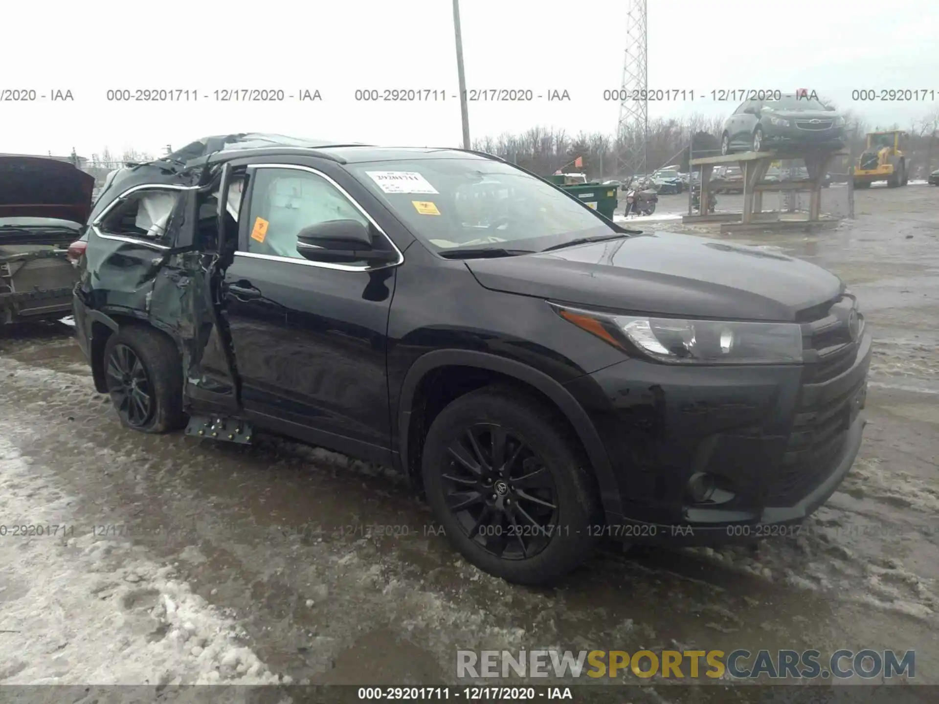 1 Photograph of a damaged car 5TDJZRFH3KS573146 TOYOTA HIGHLANDER 2019