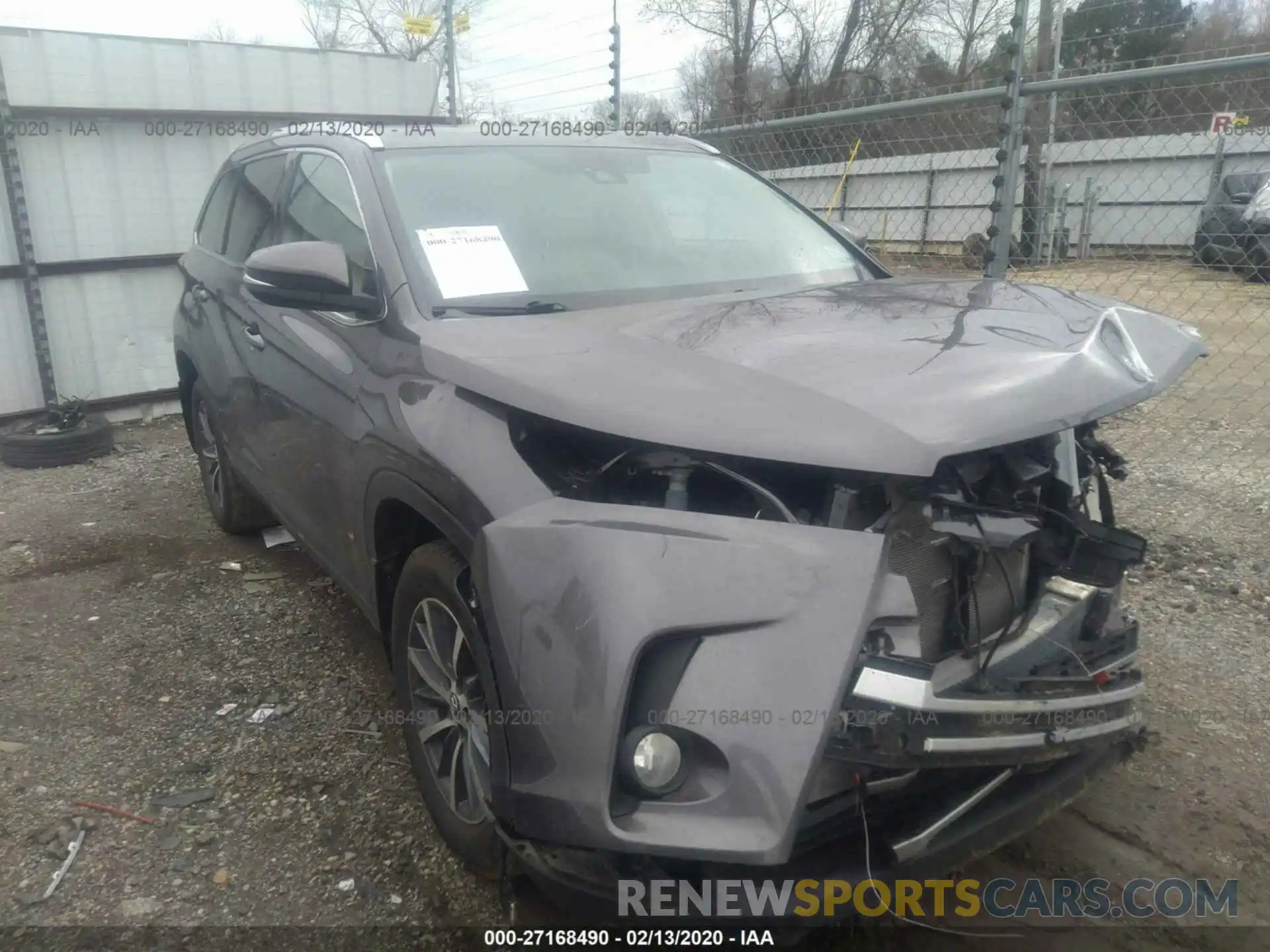 1 Photograph of a damaged car 5TDJZRFH3KS575074 TOYOTA HIGHLANDER 2019