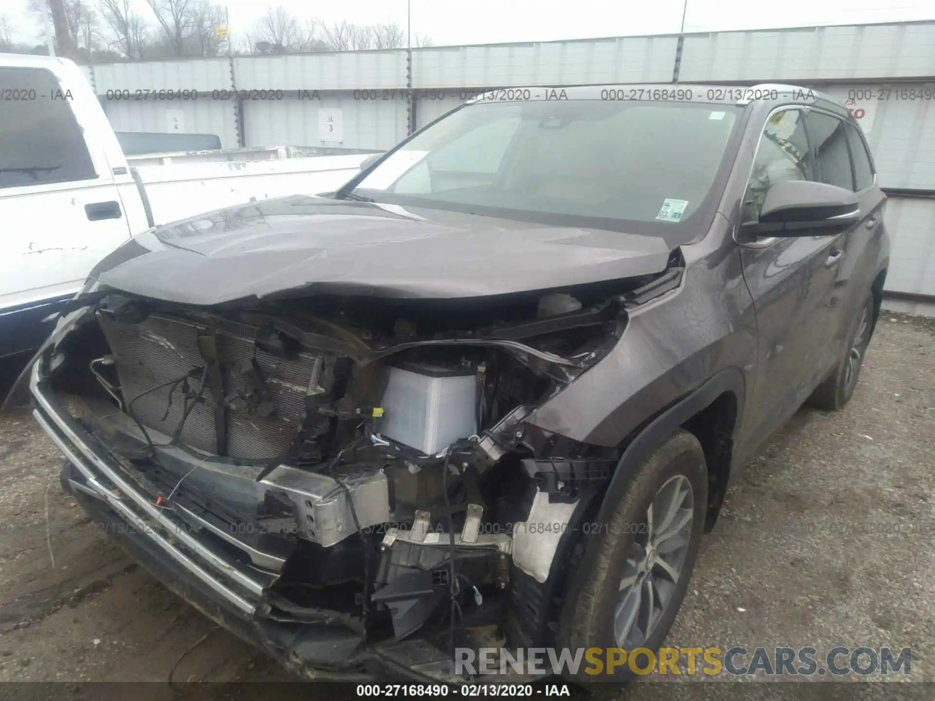 2 Photograph of a damaged car 5TDJZRFH3KS575074 TOYOTA HIGHLANDER 2019