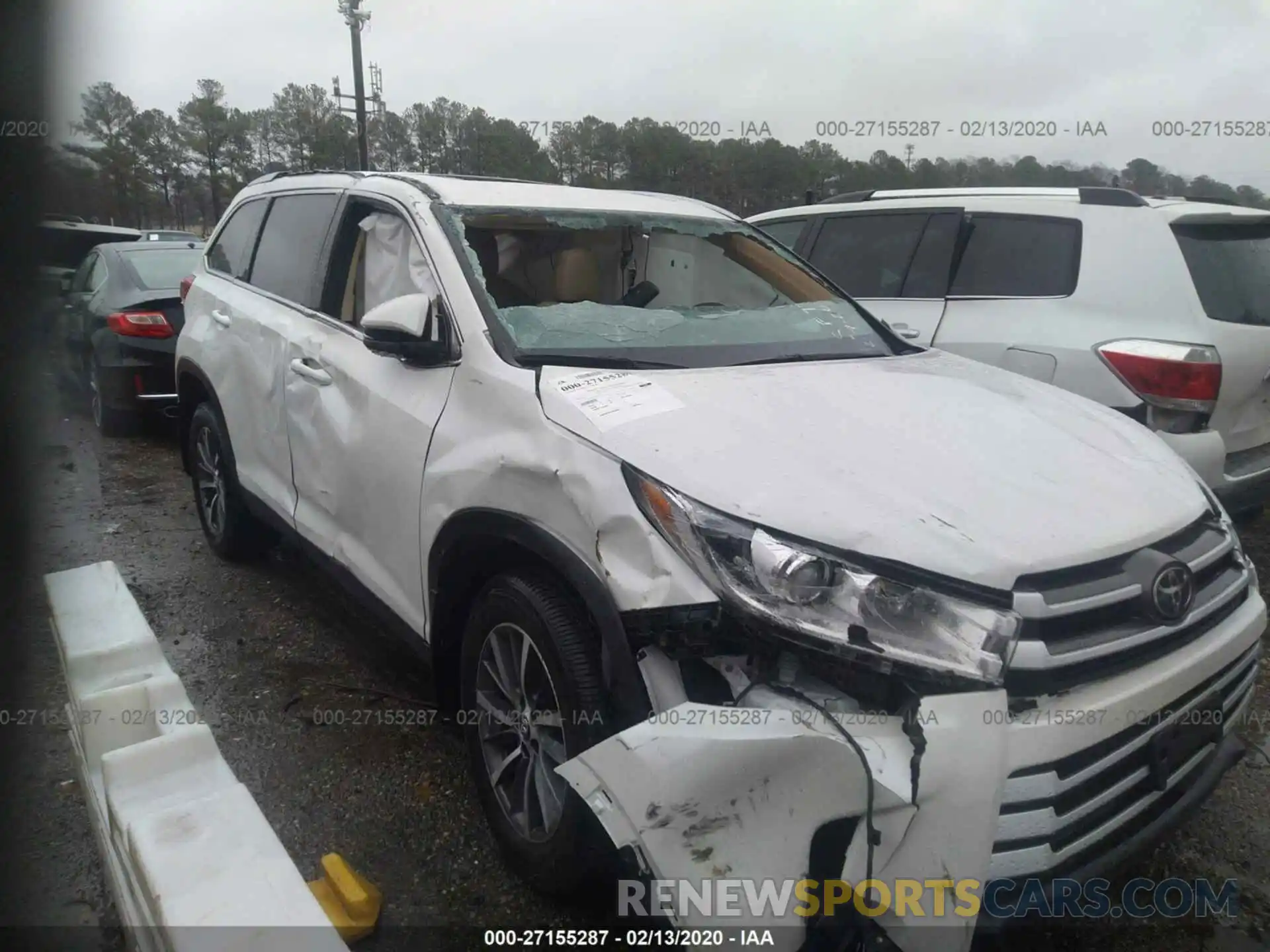 6 Photograph of a damaged car 5TDJZRFH3KS579514 TOYOTA HIGHLANDER 2019