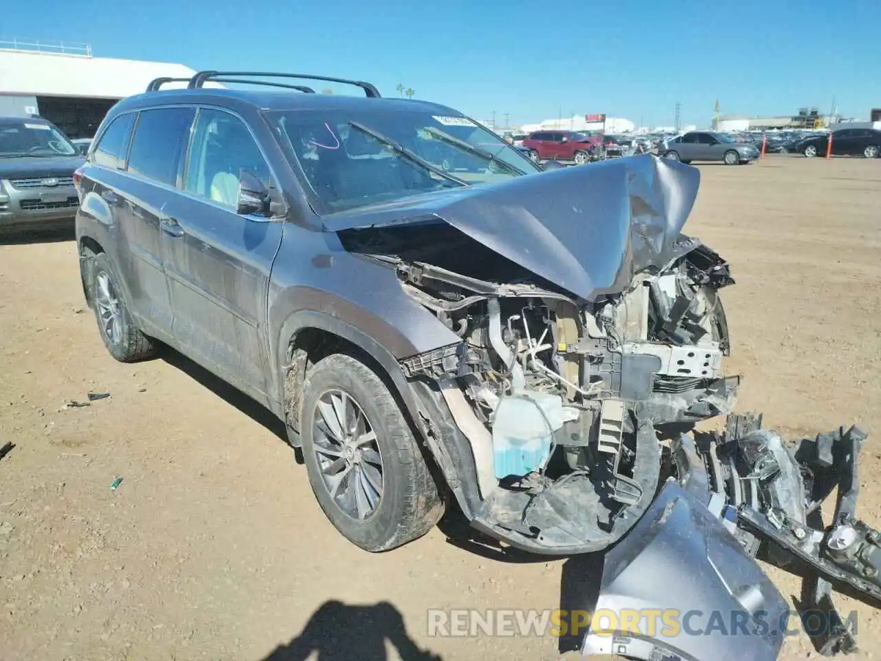 1 Photograph of a damaged car 5TDJZRFH3KS581165 TOYOTA HIGHLANDER 2019