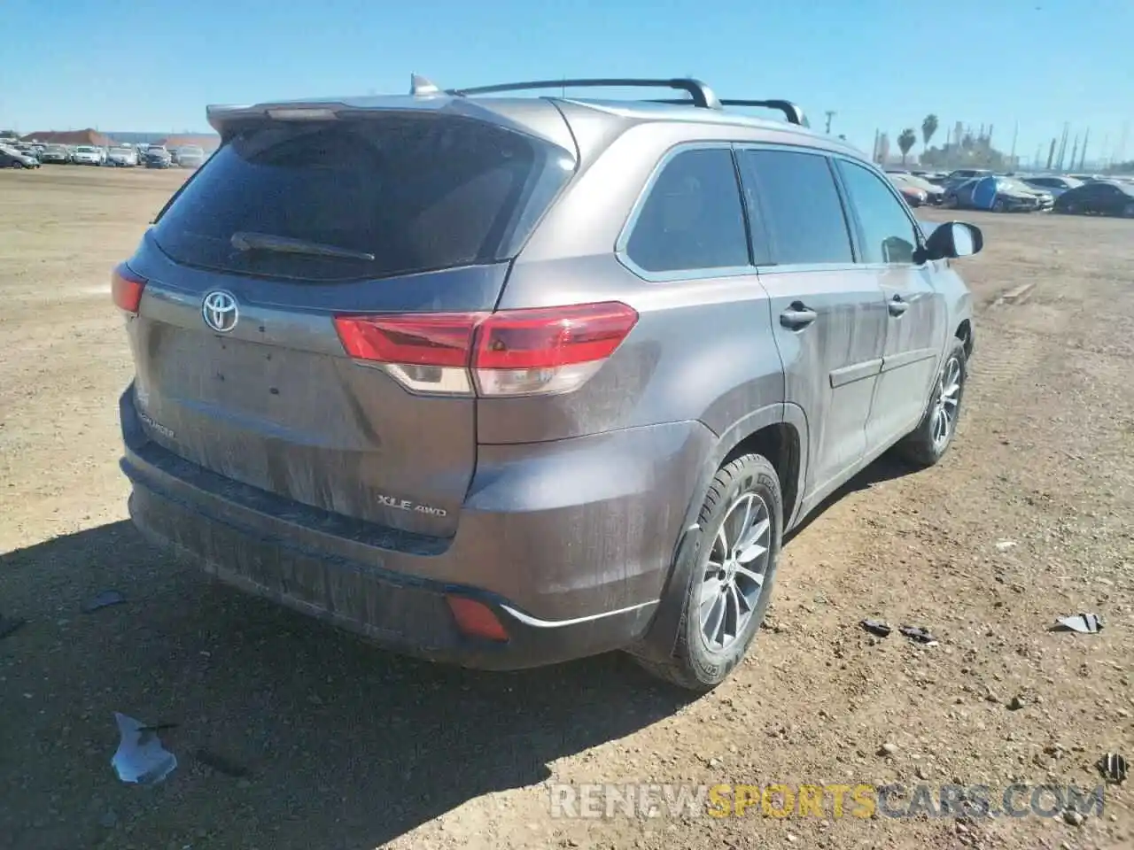 4 Фотография поврежденного автомобиля 5TDJZRFH3KS581165 TOYOTA HIGHLANDER 2019