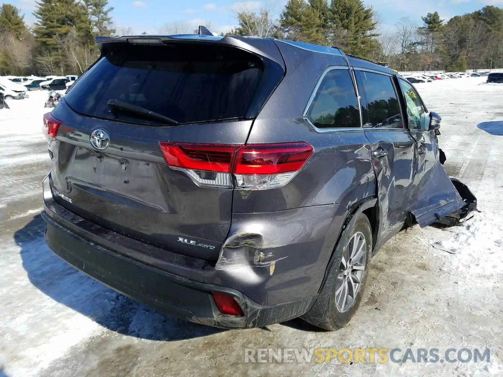 4 Фотография поврежденного автомобиля 5TDJZRFH3KS581697 TOYOTA HIGHLANDER 2019