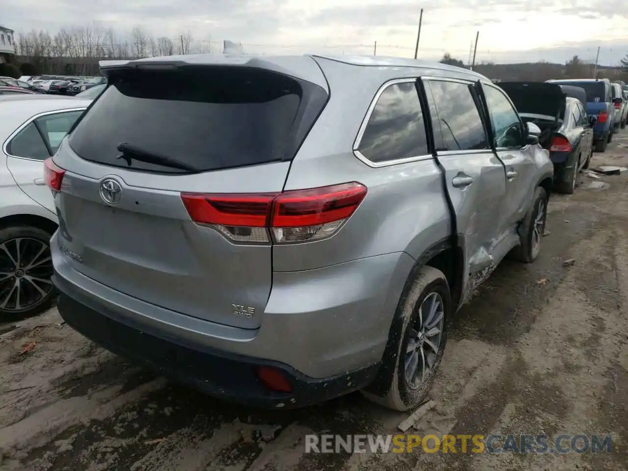 4 Фотография поврежденного автомобиля 5TDJZRFH3KS589573 TOYOTA HIGHLANDER 2019