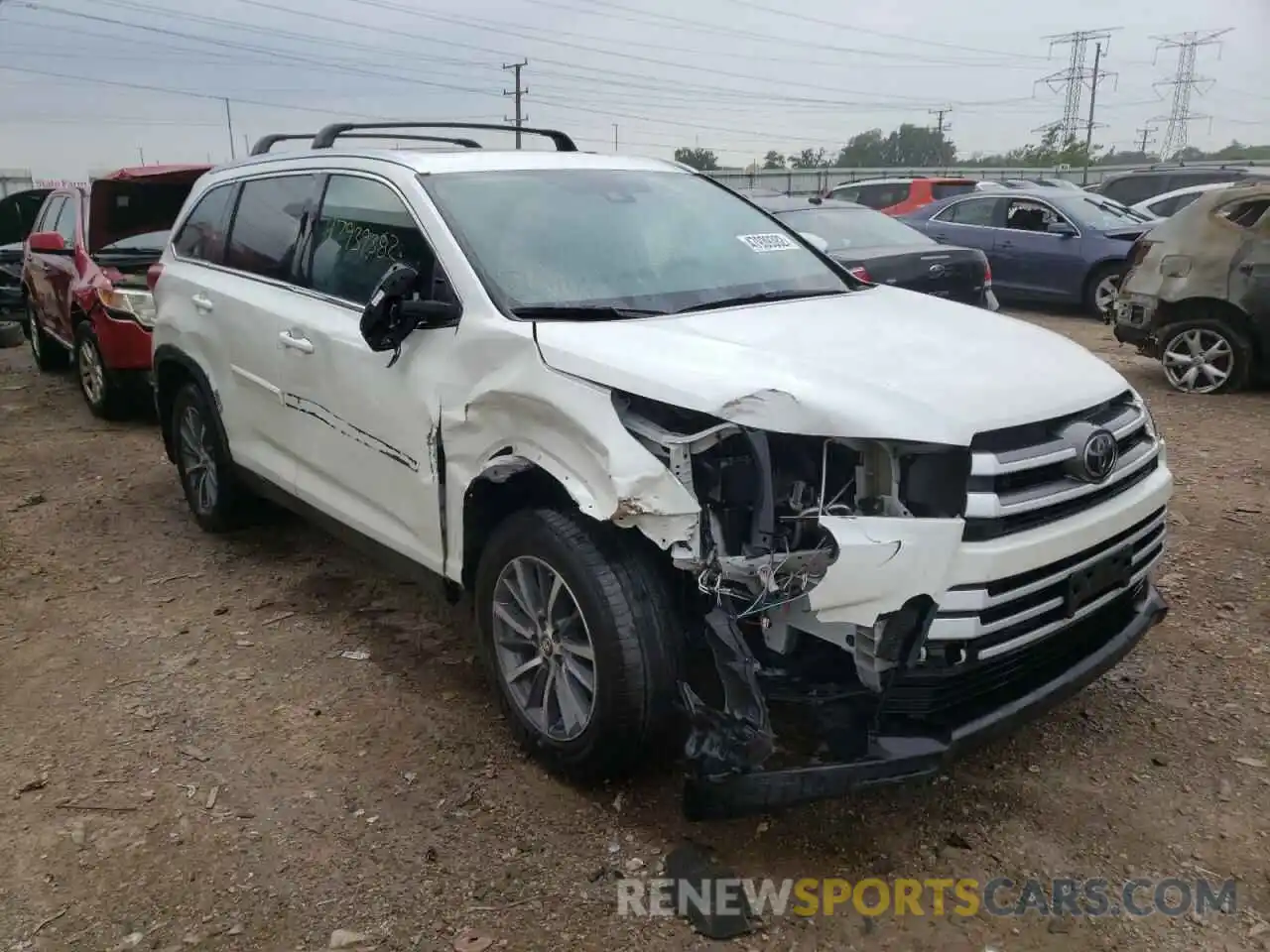 1 Photograph of a damaged car 5TDJZRFH3KS596328 TOYOTA HIGHLANDER 2019