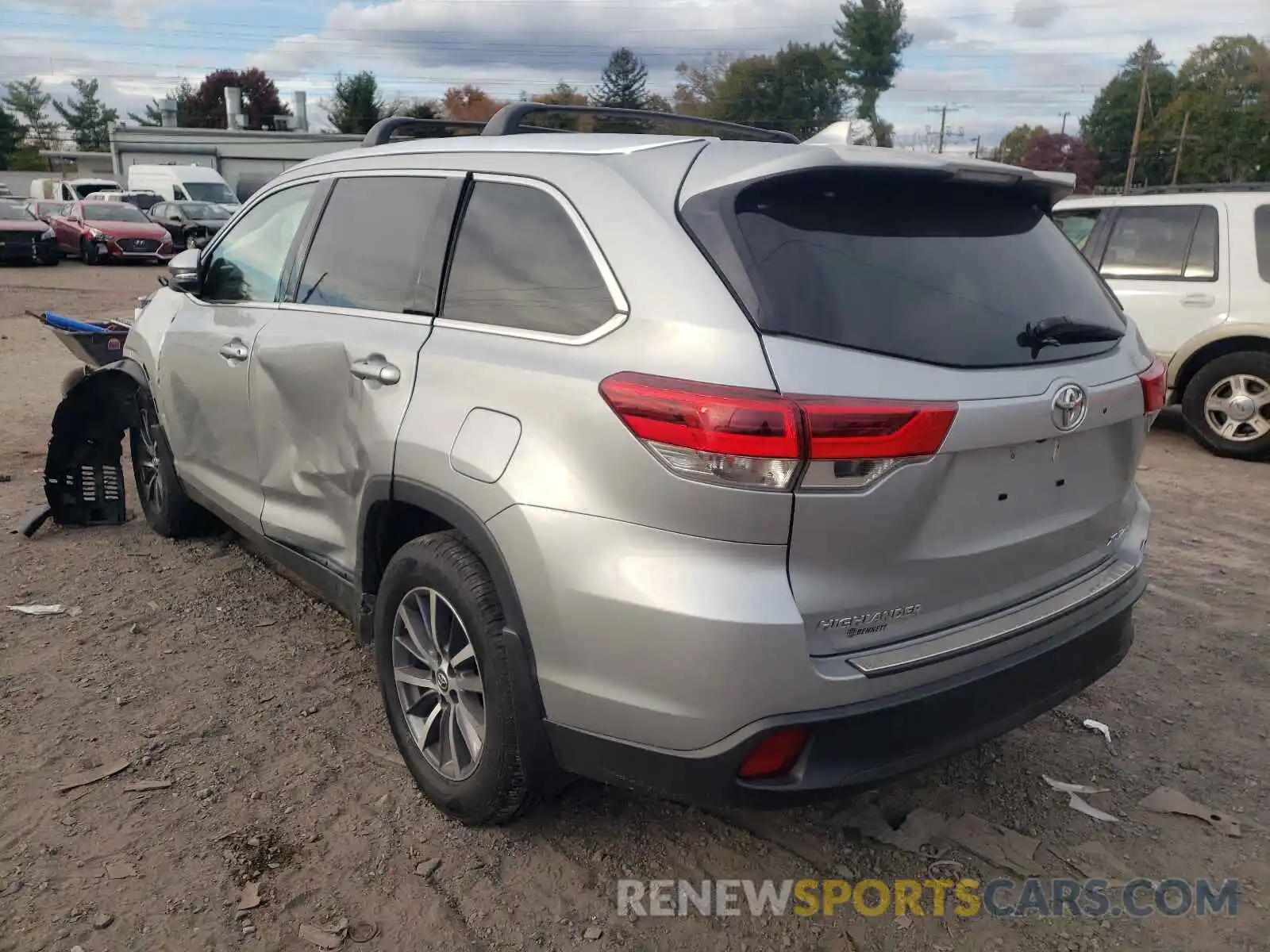 3 Фотография поврежденного автомобиля 5TDJZRFH3KS597947 TOYOTA HIGHLANDER 2019