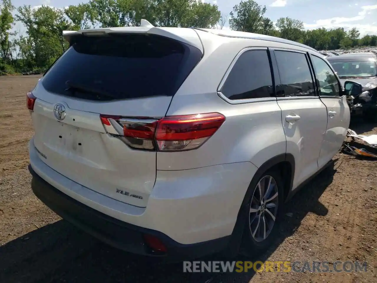 4 Фотография поврежденного автомобиля 5TDJZRFH3KS598659 TOYOTA HIGHLANDER 2019