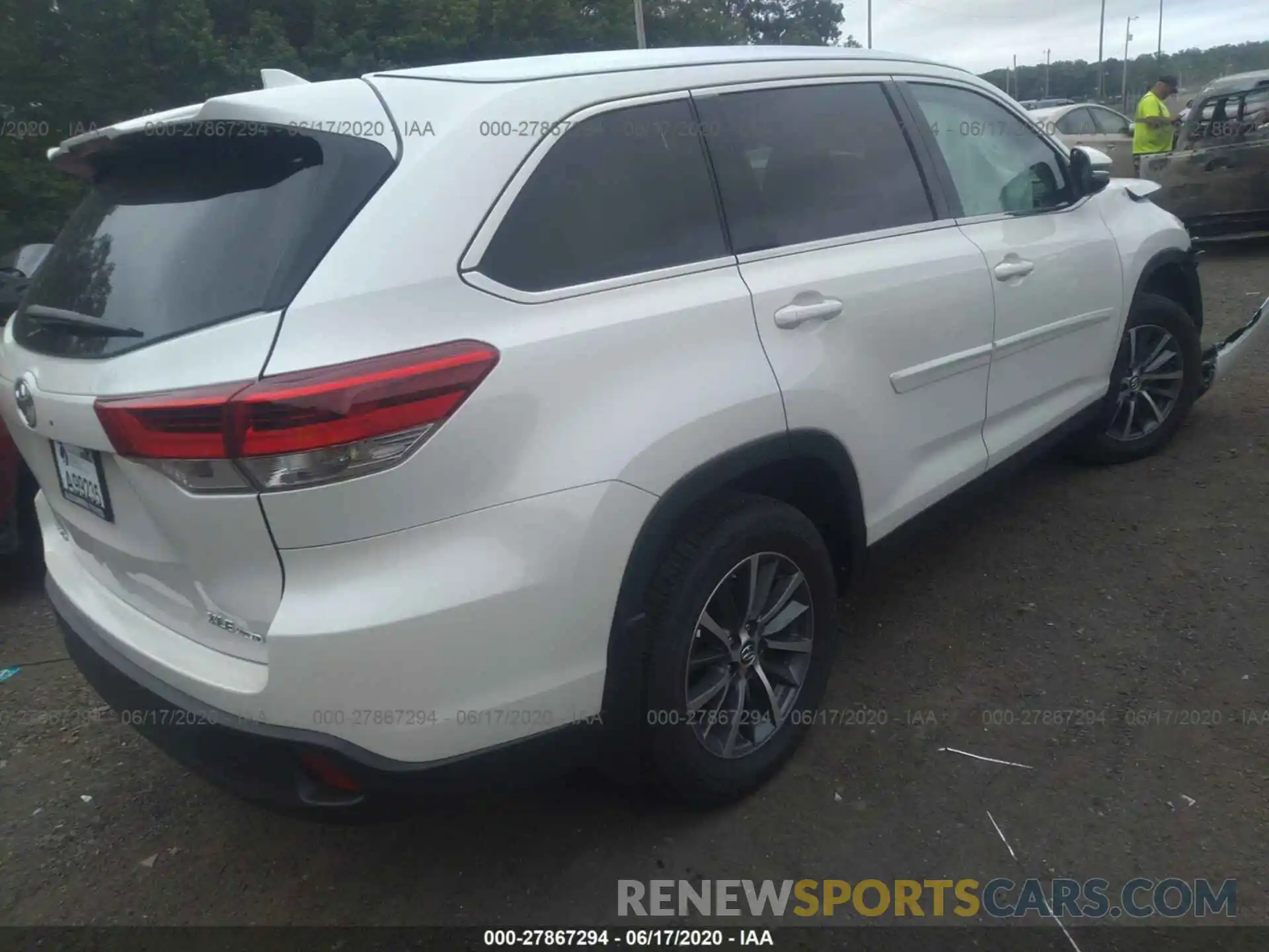 4 Фотография поврежденного автомобиля 5TDJZRFH3KS605996 TOYOTA HIGHLANDER 2019