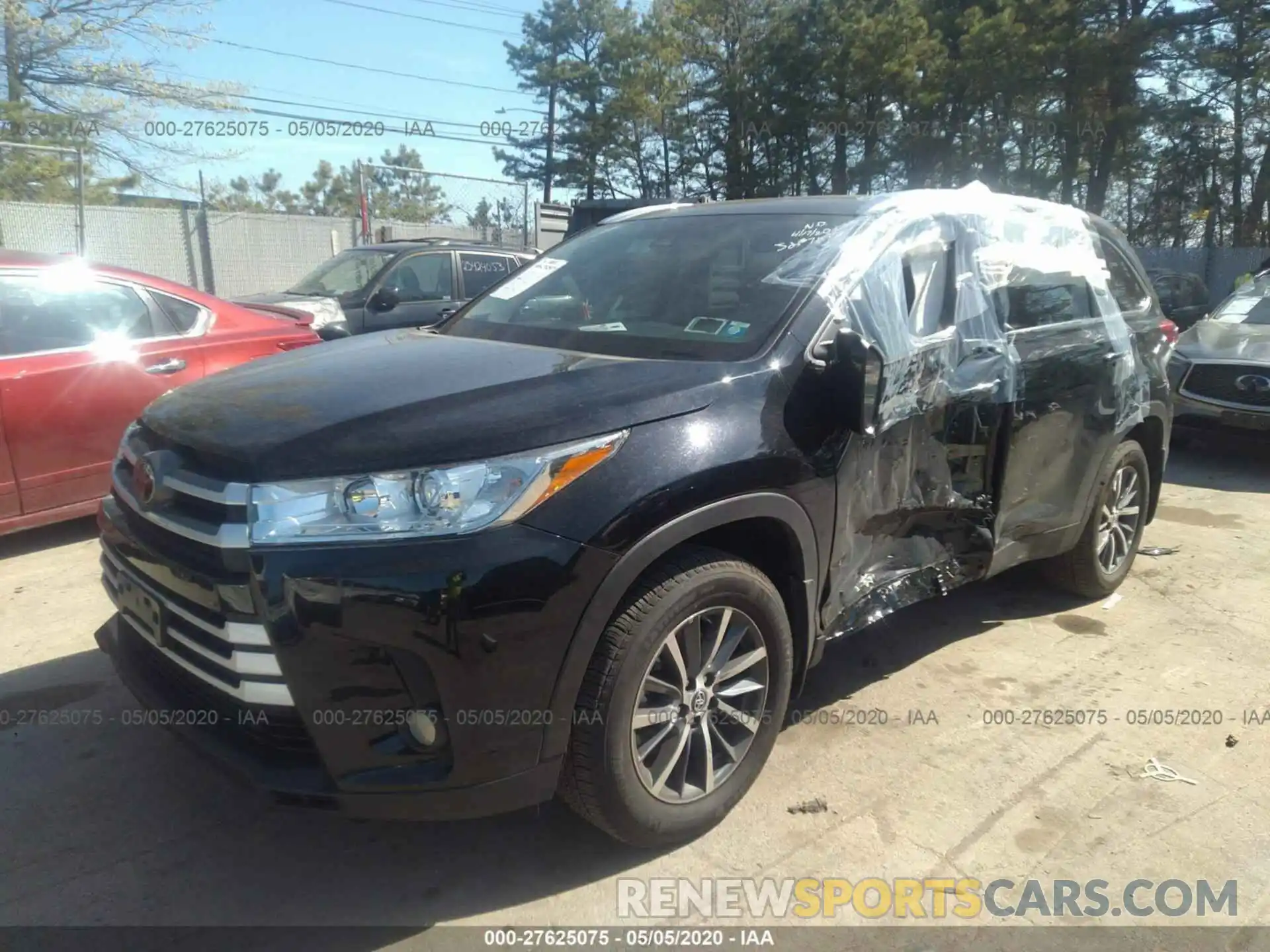 6 Photograph of a damaged car 5TDJZRFH3KS614472 TOYOTA HIGHLANDER 2019