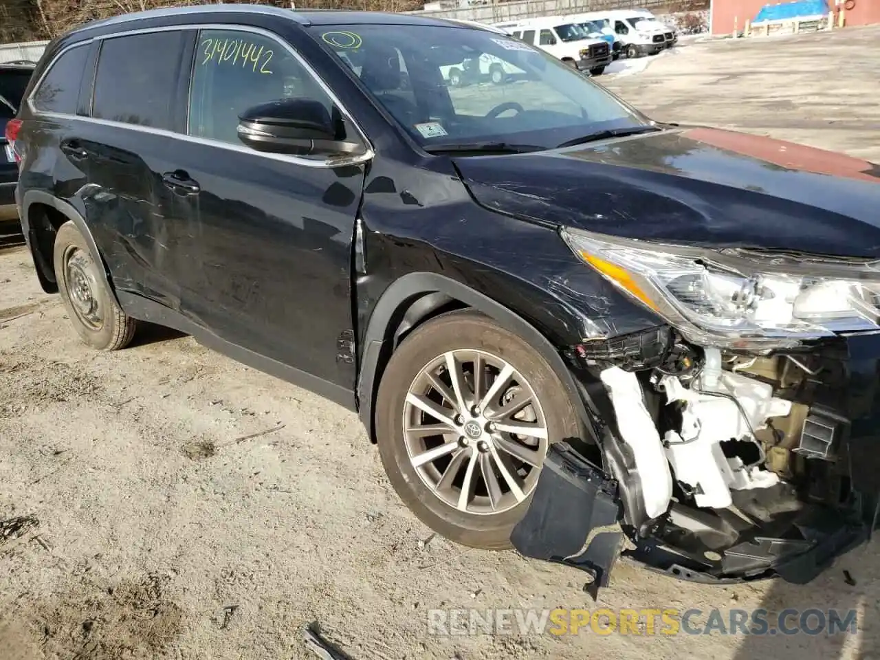 9 Photograph of a damaged car 5TDJZRFH3KS615492 TOYOTA HIGHLANDER 2019