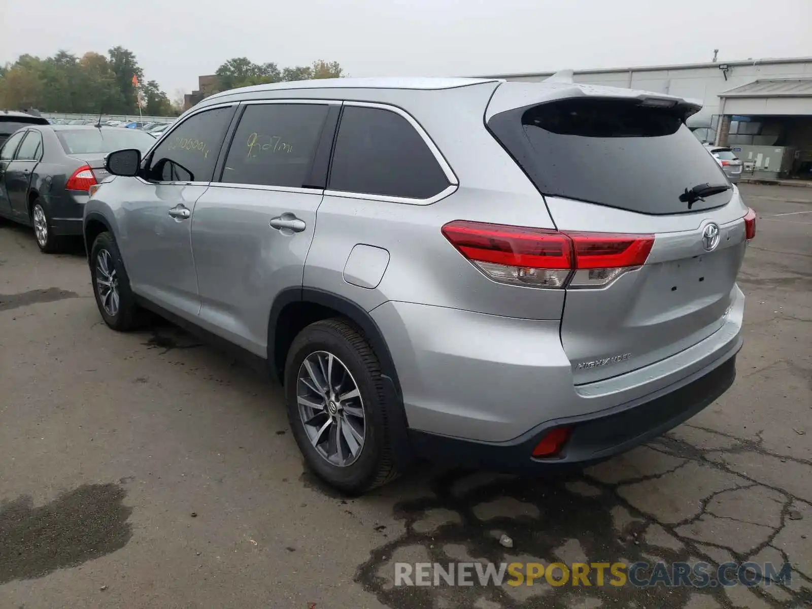 3 Фотография поврежденного автомобиля 5TDJZRFH3KS616920 TOYOTA HIGHLANDER 2019