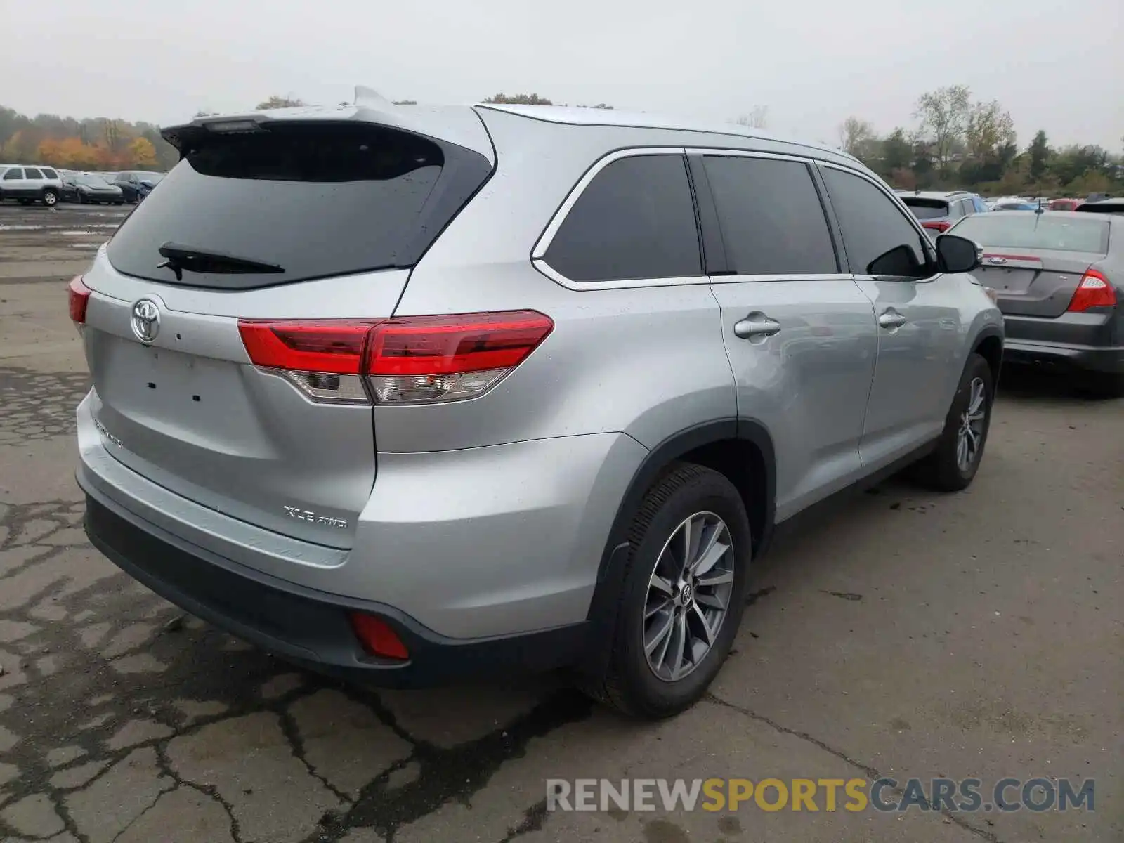 4 Фотография поврежденного автомобиля 5TDJZRFH3KS616920 TOYOTA HIGHLANDER 2019