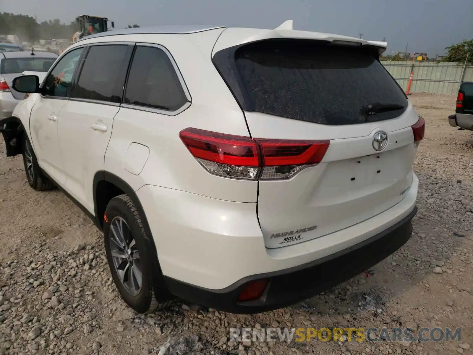 3 Фотография поврежденного автомобиля 5TDJZRFH3KS621230 TOYOTA HIGHLANDER 2019