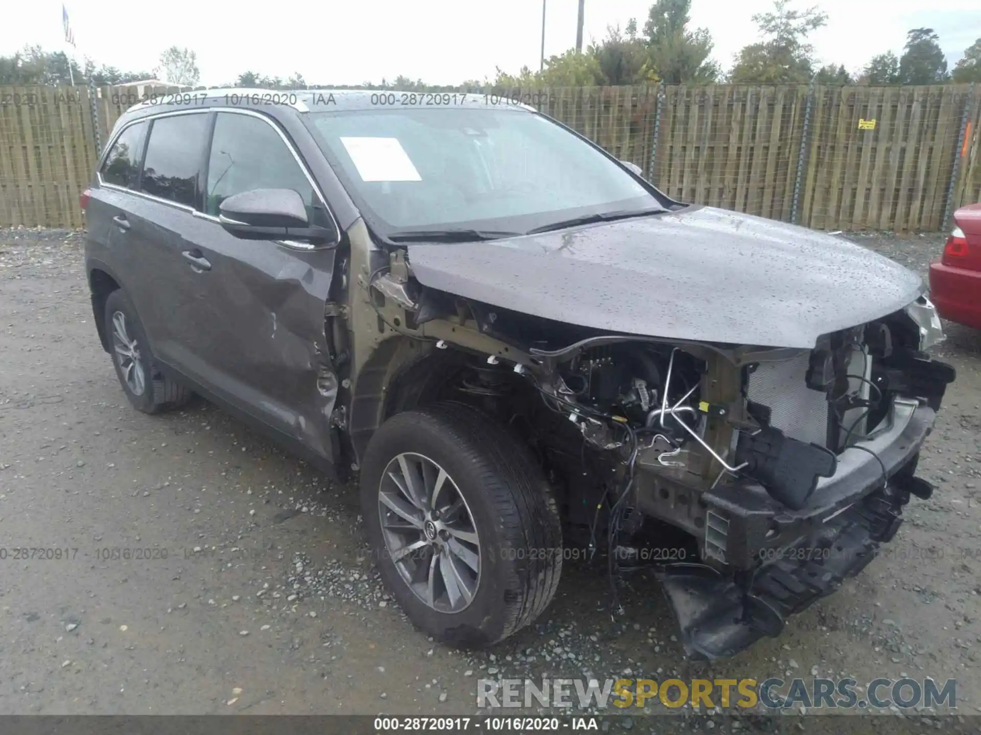 1 Photograph of a damaged car 5TDJZRFH3KS622846 TOYOTA HIGHLANDER 2019