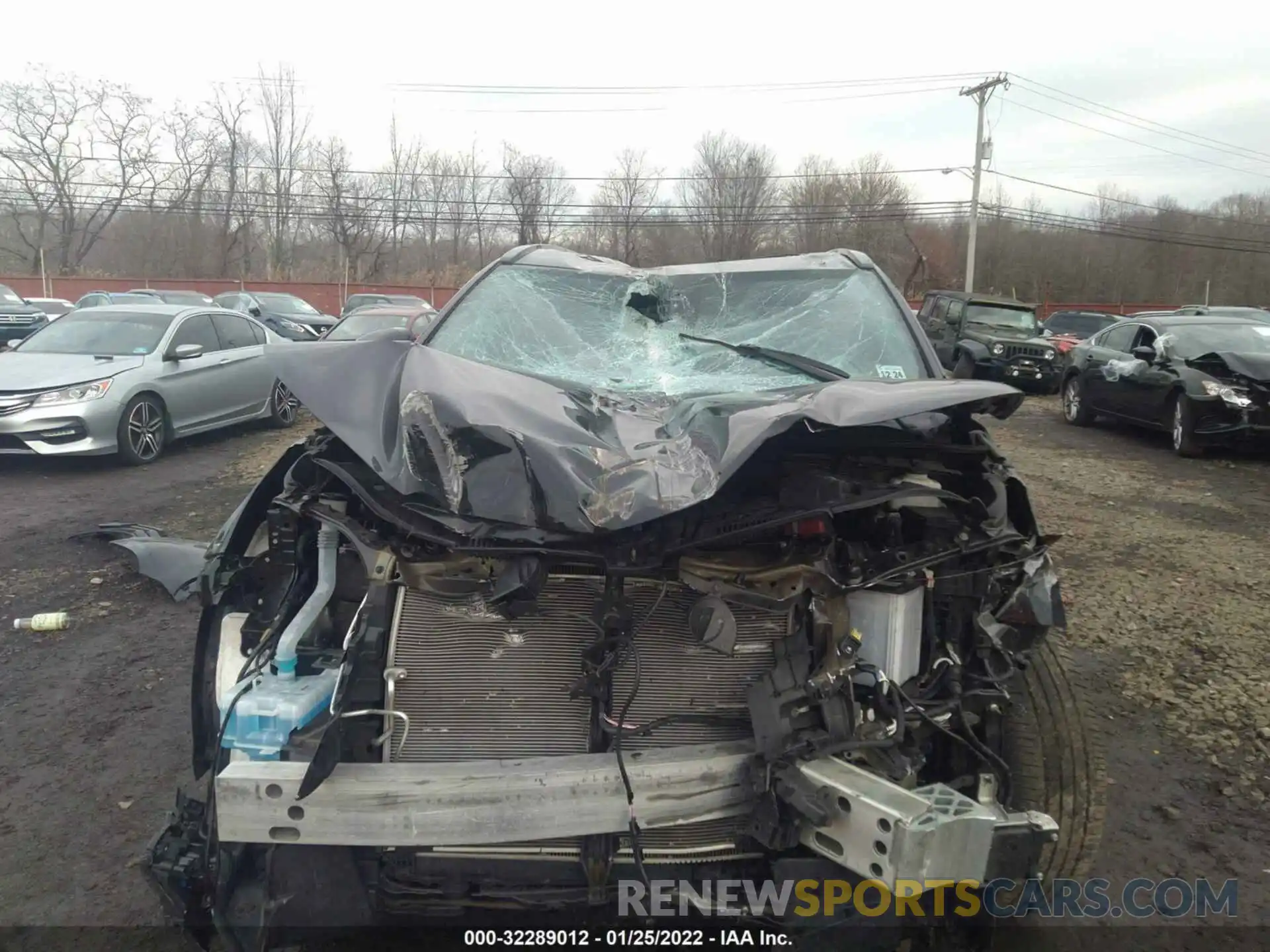 6 Photograph of a damaged car 5TDJZRFH3KS627707 TOYOTA HIGHLANDER 2019