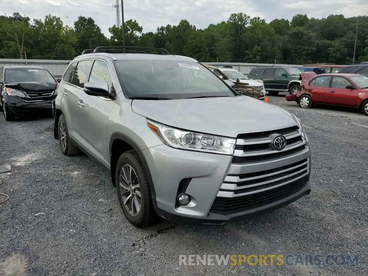 1 Photograph of a damaged car 5TDJZRFH3KS715186 TOYOTA HIGHLANDER 2019