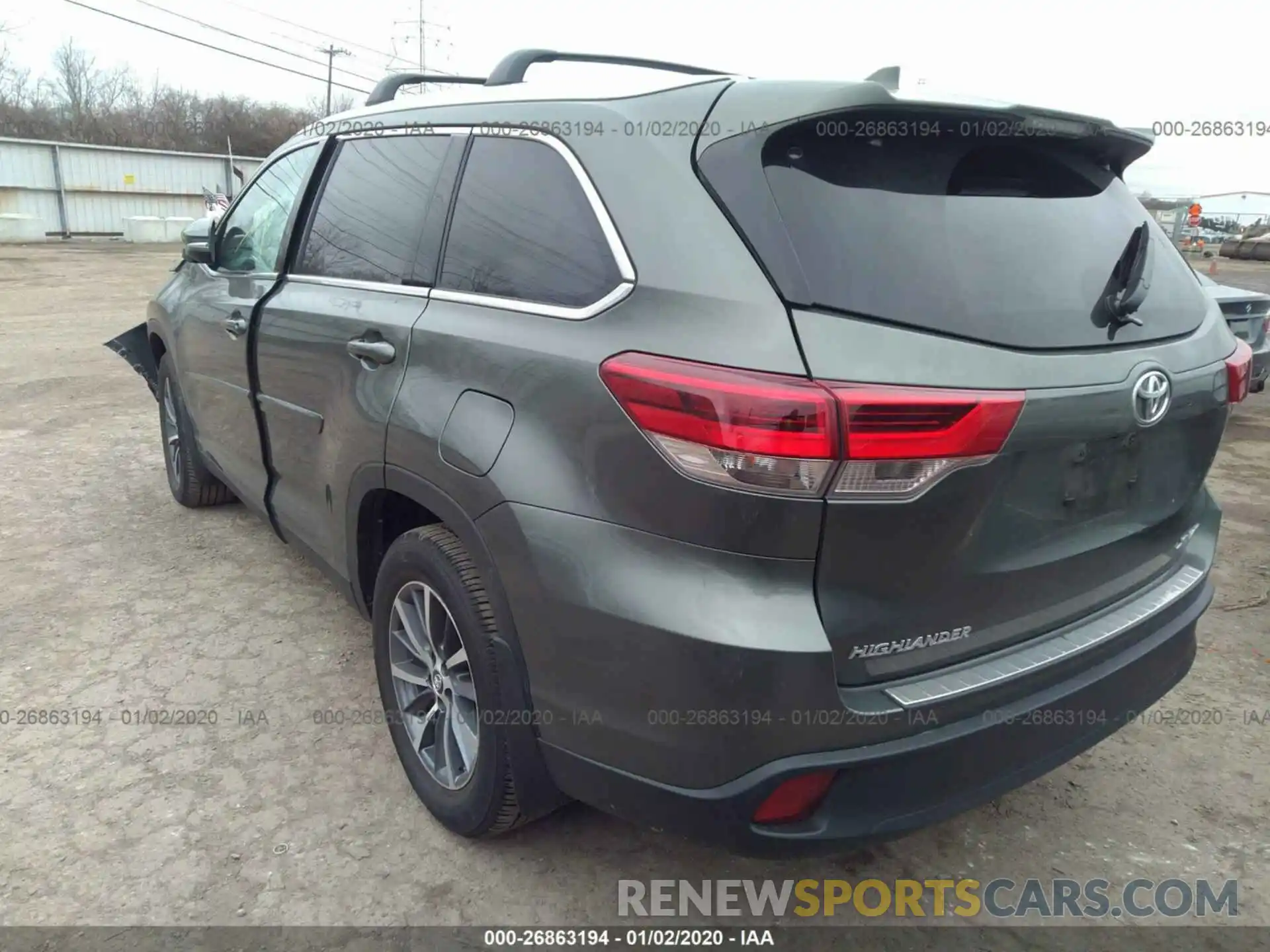 3 Photograph of a damaged car 5TDJZRFH3KS721439 TOYOTA HIGHLANDER 2019