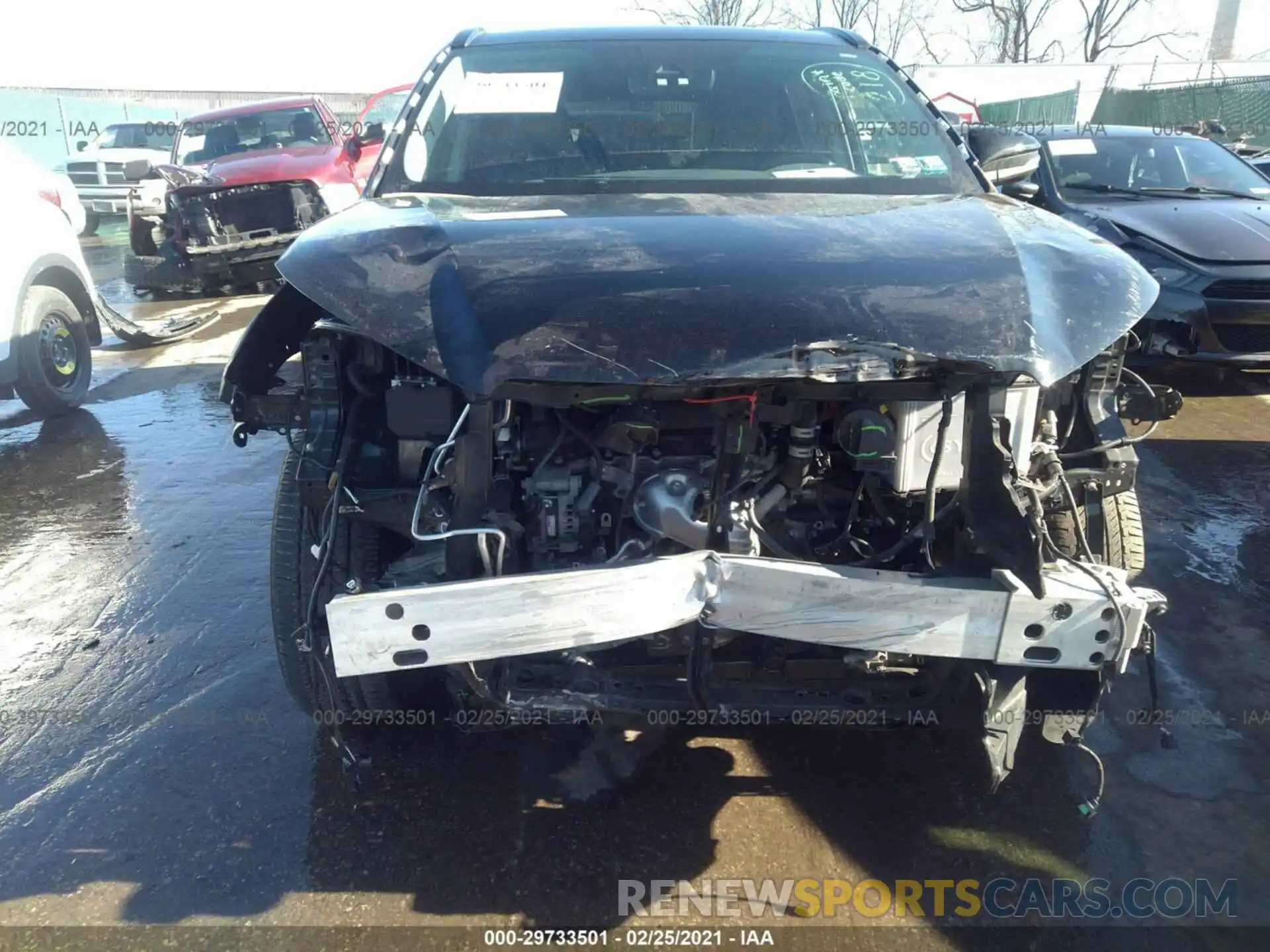 6 Photograph of a damaged car 5TDJZRFH3KS734305 TOYOTA HIGHLANDER 2019