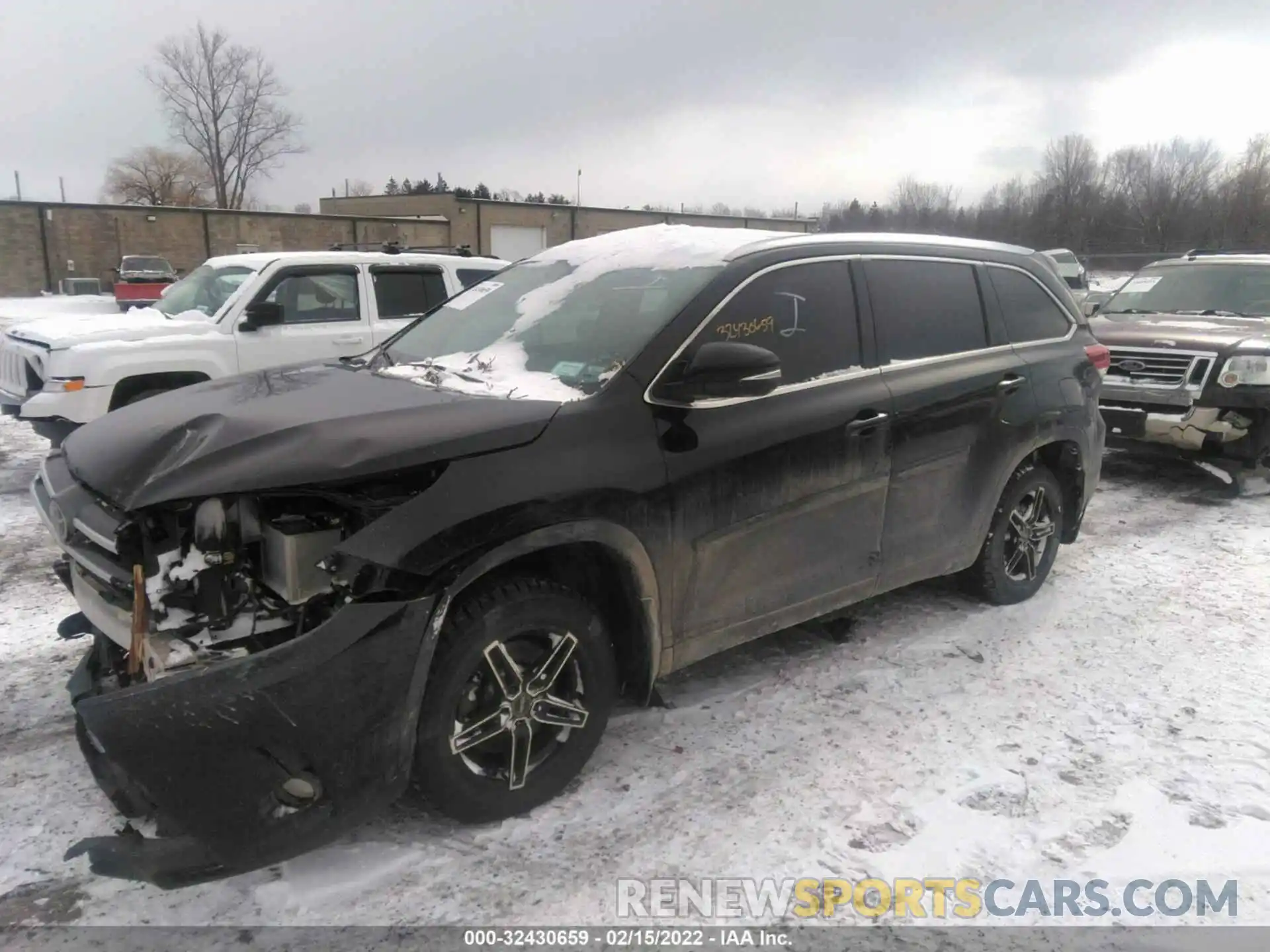 2 Photograph of a damaged car 5TDJZRFH3KS917994 TOYOTA HIGHLANDER 2019