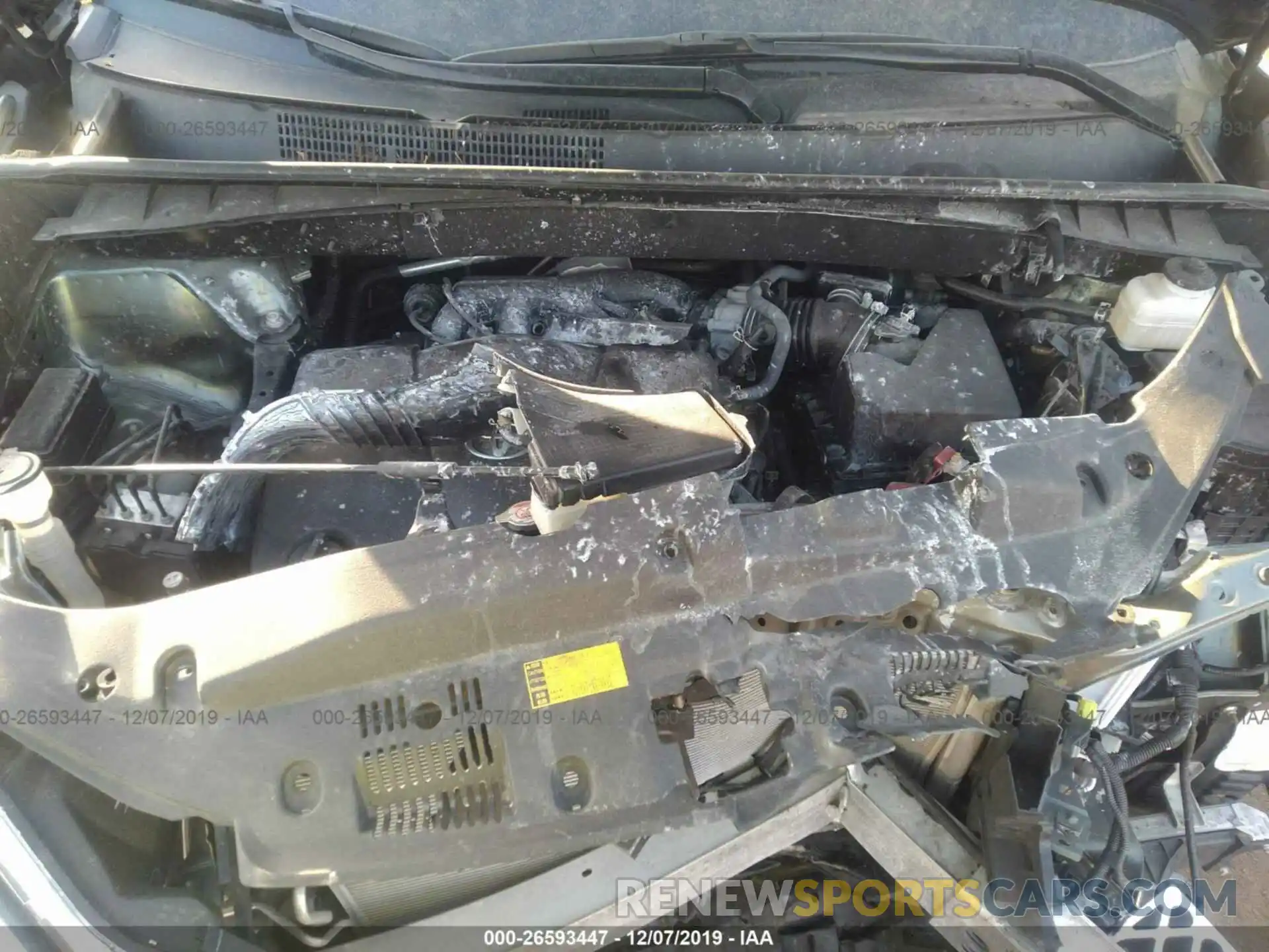 10 Photograph of a damaged car 5TDJZRFH3KS924055 TOYOTA HIGHLANDER 2019