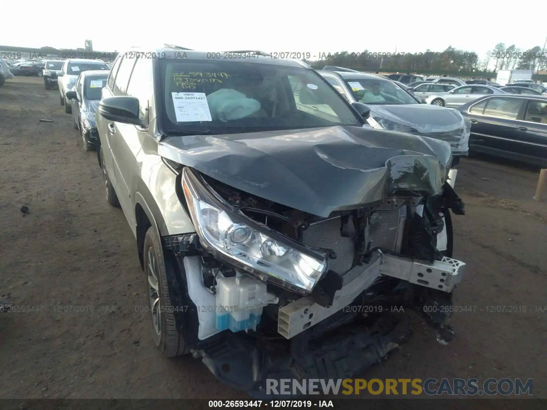 6 Photograph of a damaged car 5TDJZRFH3KS924055 TOYOTA HIGHLANDER 2019