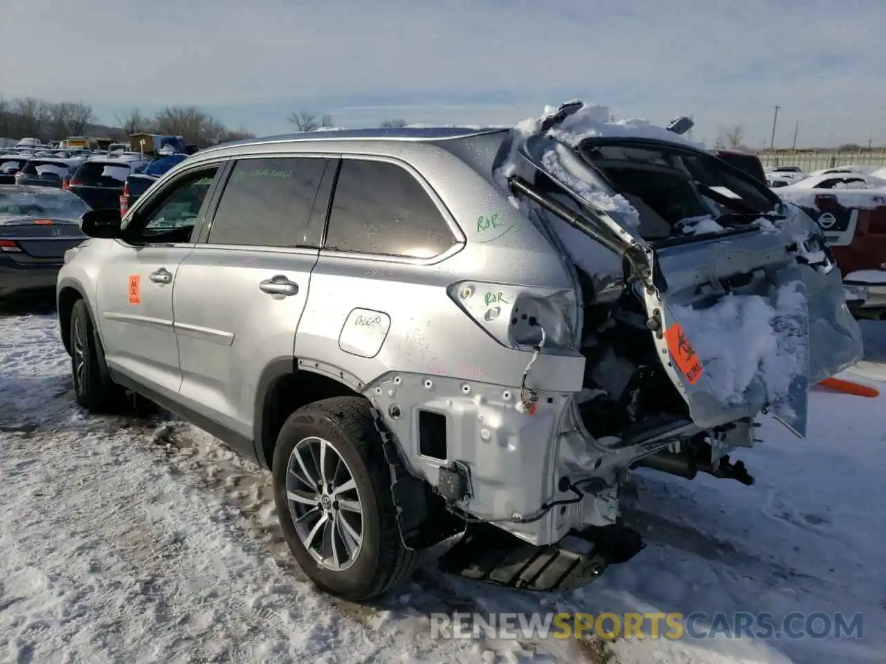 3 Photograph of a damaged car 5TDJZRFH3KS930292 TOYOTA HIGHLANDER 2019