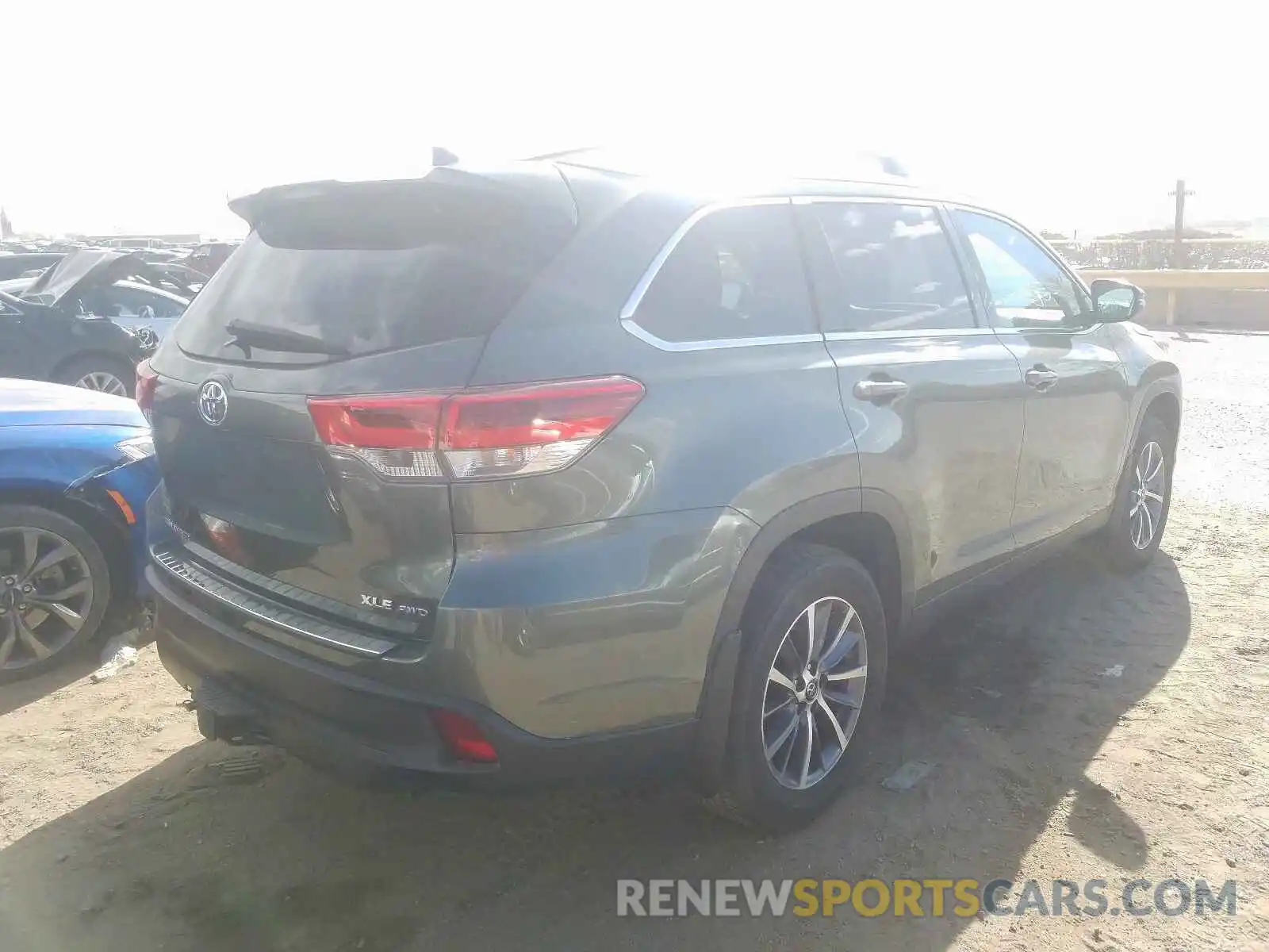 4 Фотография поврежденного автомобиля 5TDJZRFH3KS954897 TOYOTA HIGHLANDER 2019