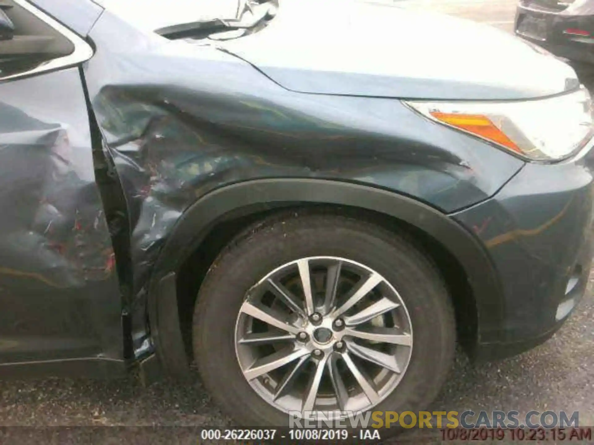 3 Photograph of a damaged car 5TDJZRFH3KS954902 TOYOTA HIGHLANDER 2019