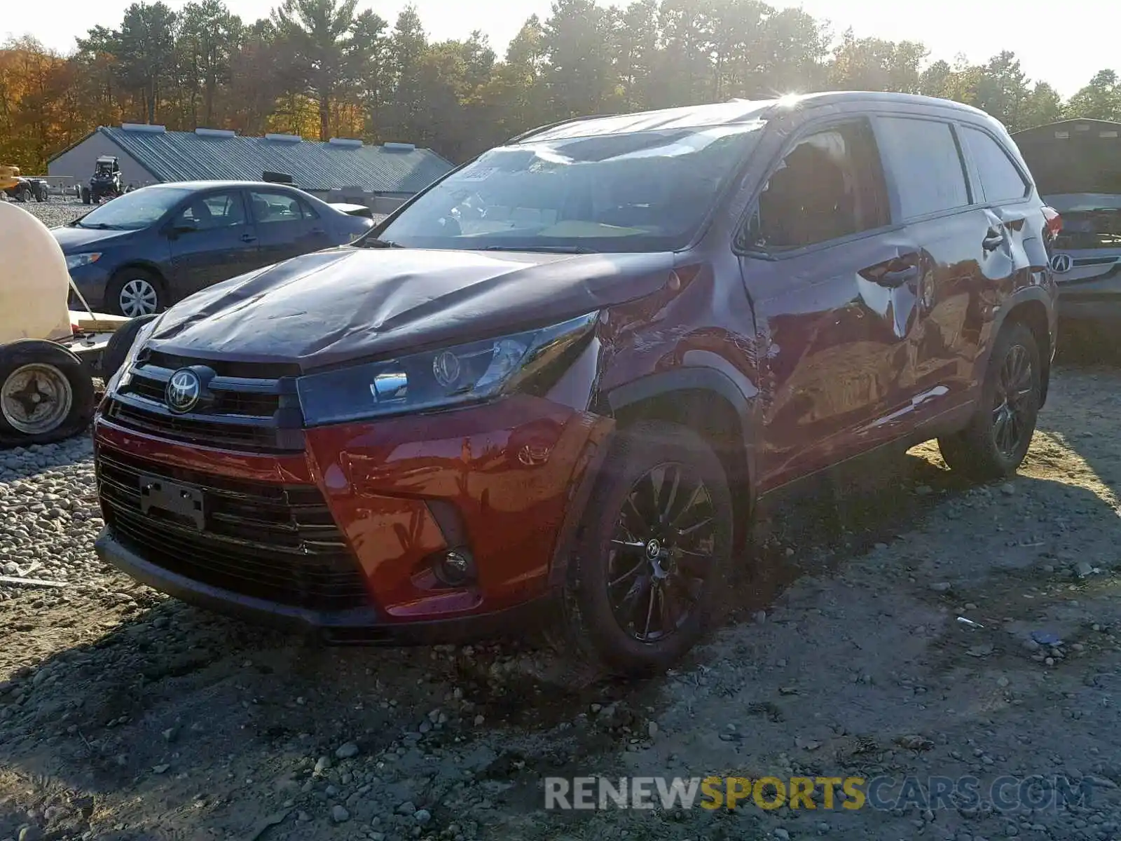 2 Photograph of a damaged car 5TDJZRFH3KS960781 TOYOTA HIGHLANDER 2019