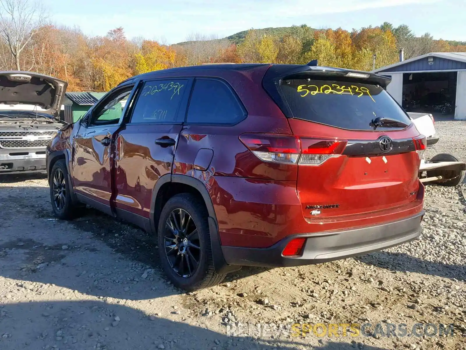 3 Photograph of a damaged car 5TDJZRFH3KS960781 TOYOTA HIGHLANDER 2019