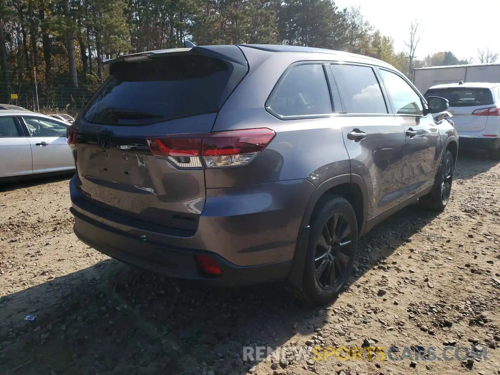 4 Фотография поврежденного автомобиля 5TDJZRFH3KS967651 TOYOTA HIGHLANDER 2019