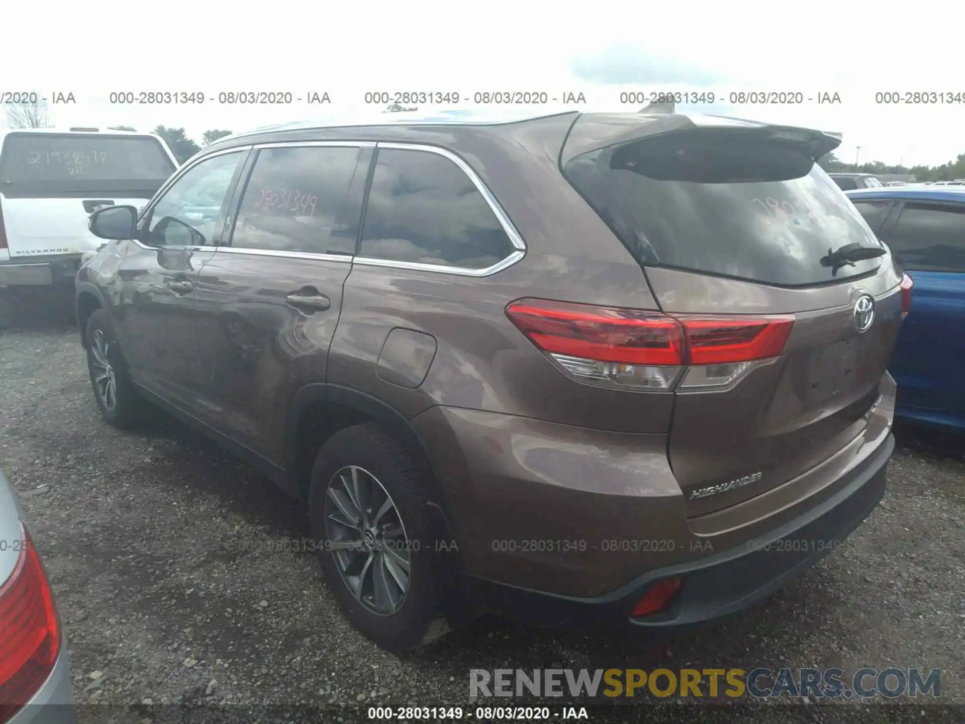 3 Photograph of a damaged car 5TDJZRFH3KS987219 TOYOTA HIGHLANDER 2019