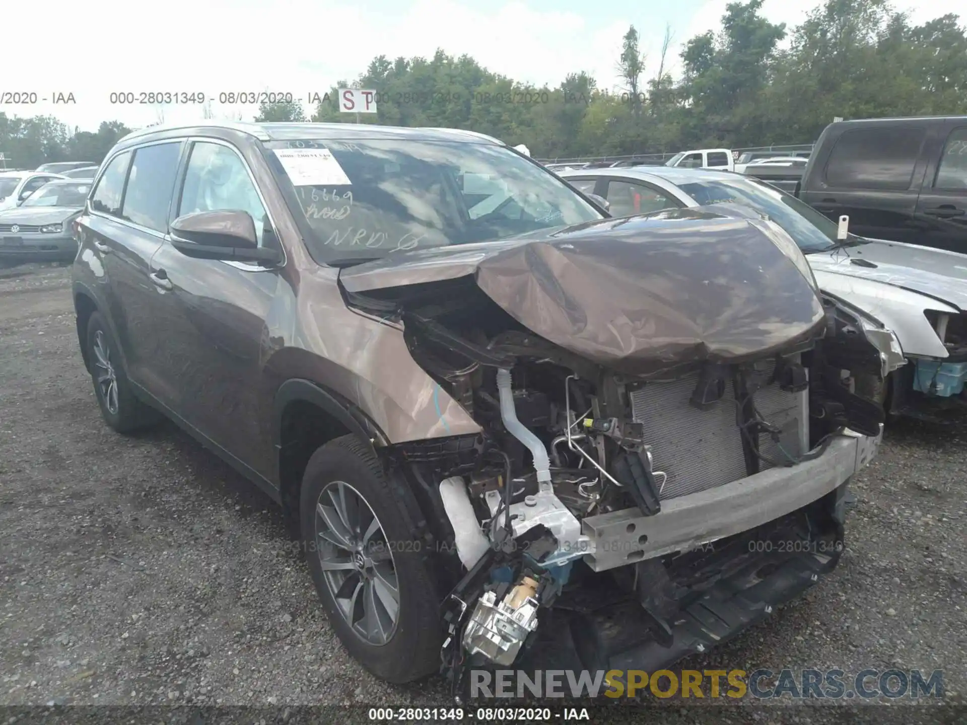 6 Photograph of a damaged car 5TDJZRFH3KS987219 TOYOTA HIGHLANDER 2019