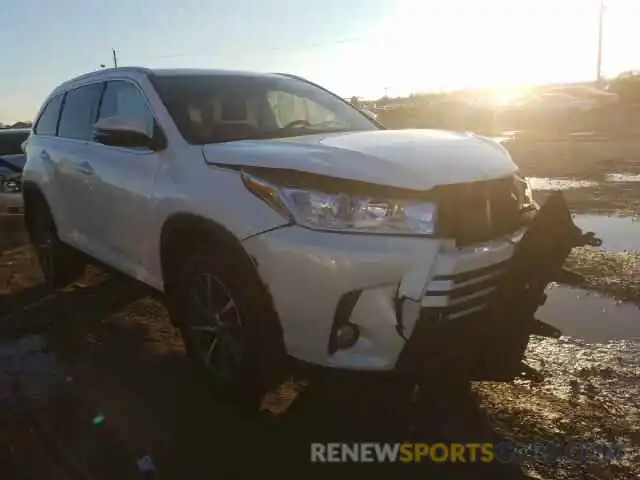 1 Photograph of a damaged car 5TDJZRFH3KS996471 TOYOTA HIGHLANDER 2019