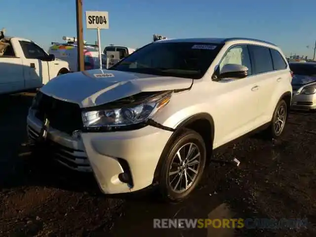 2 Photograph of a damaged car 5TDJZRFH3KS996471 TOYOTA HIGHLANDER 2019